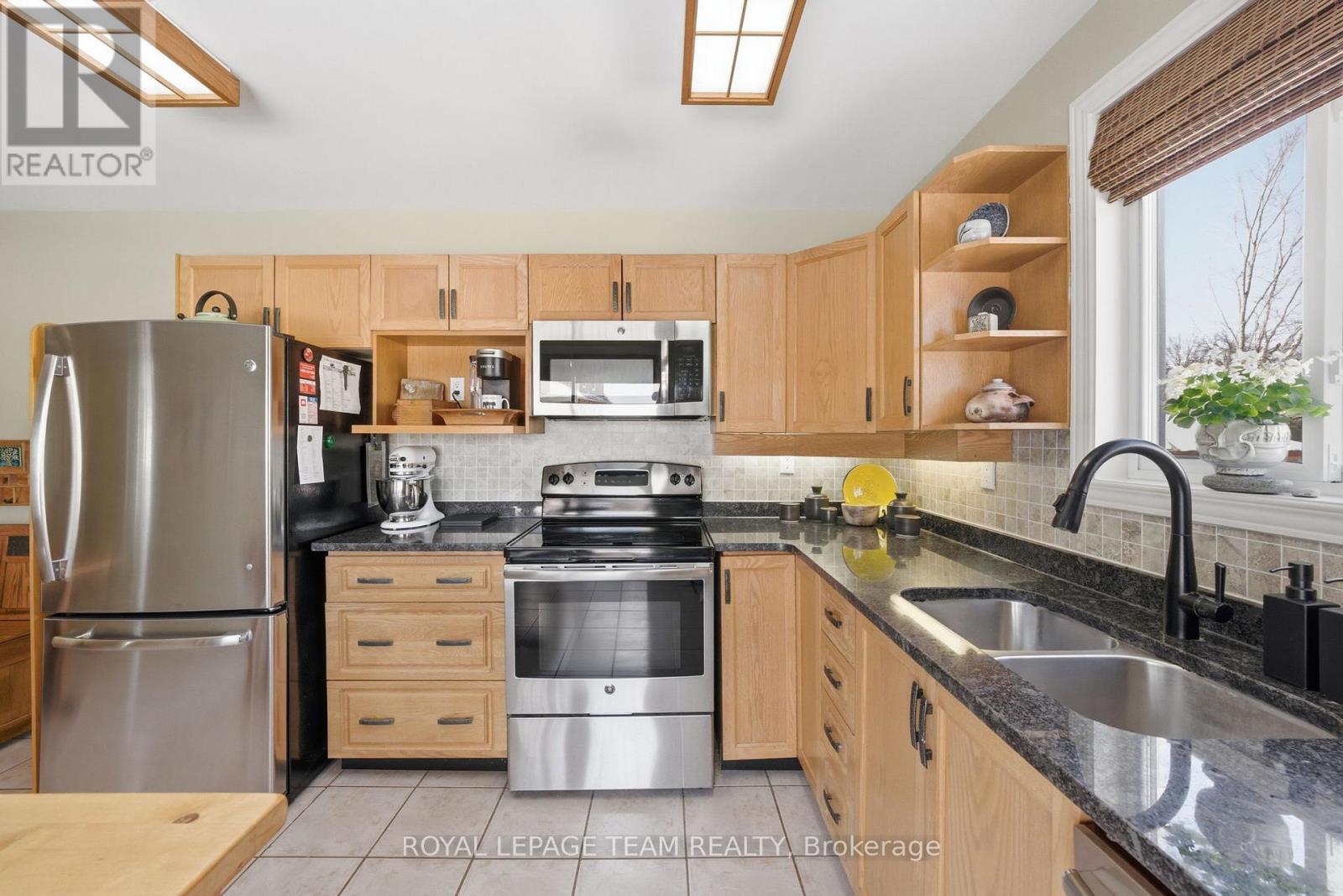 238 PARK AVENUE - 16