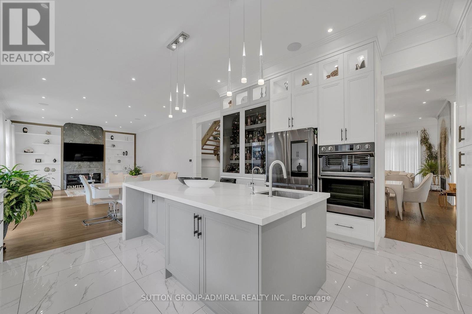 176 RUMBLE AVENUE - 13