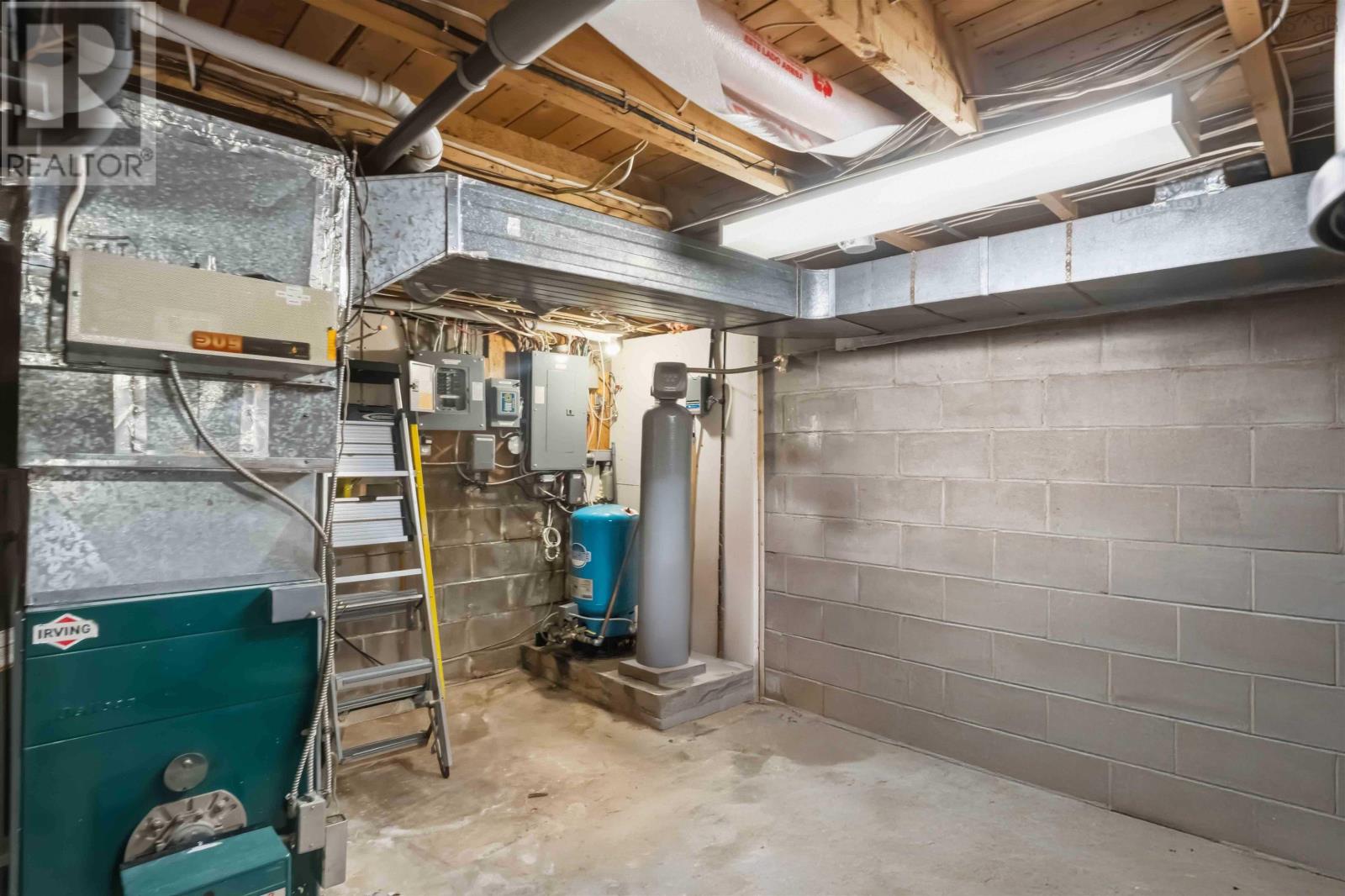 Property 28 of 34 of 33 Henshaw Drive