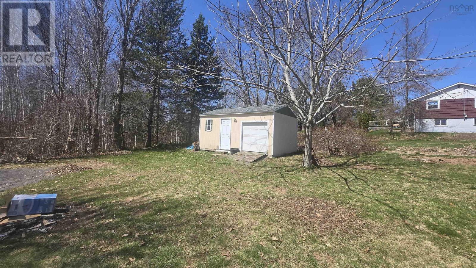 Property 32 of 34 of 33 Henshaw Drive