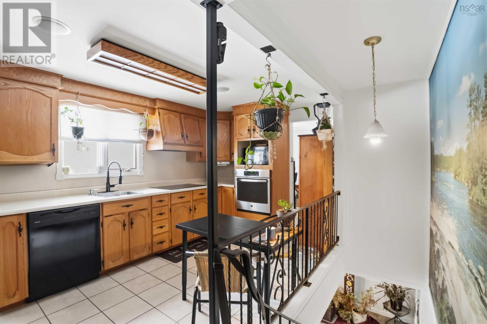 Property 6 of 34 of 33 Henshaw Drive