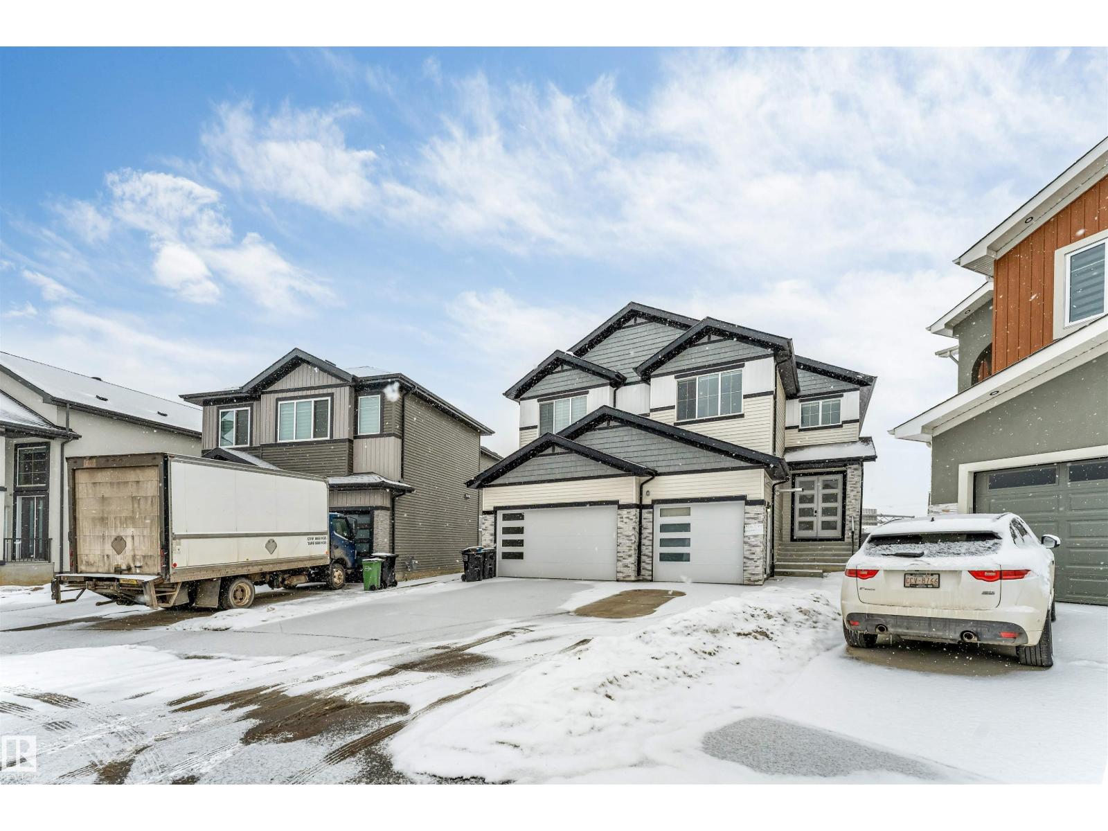 304 33 AV NW, Edmonton