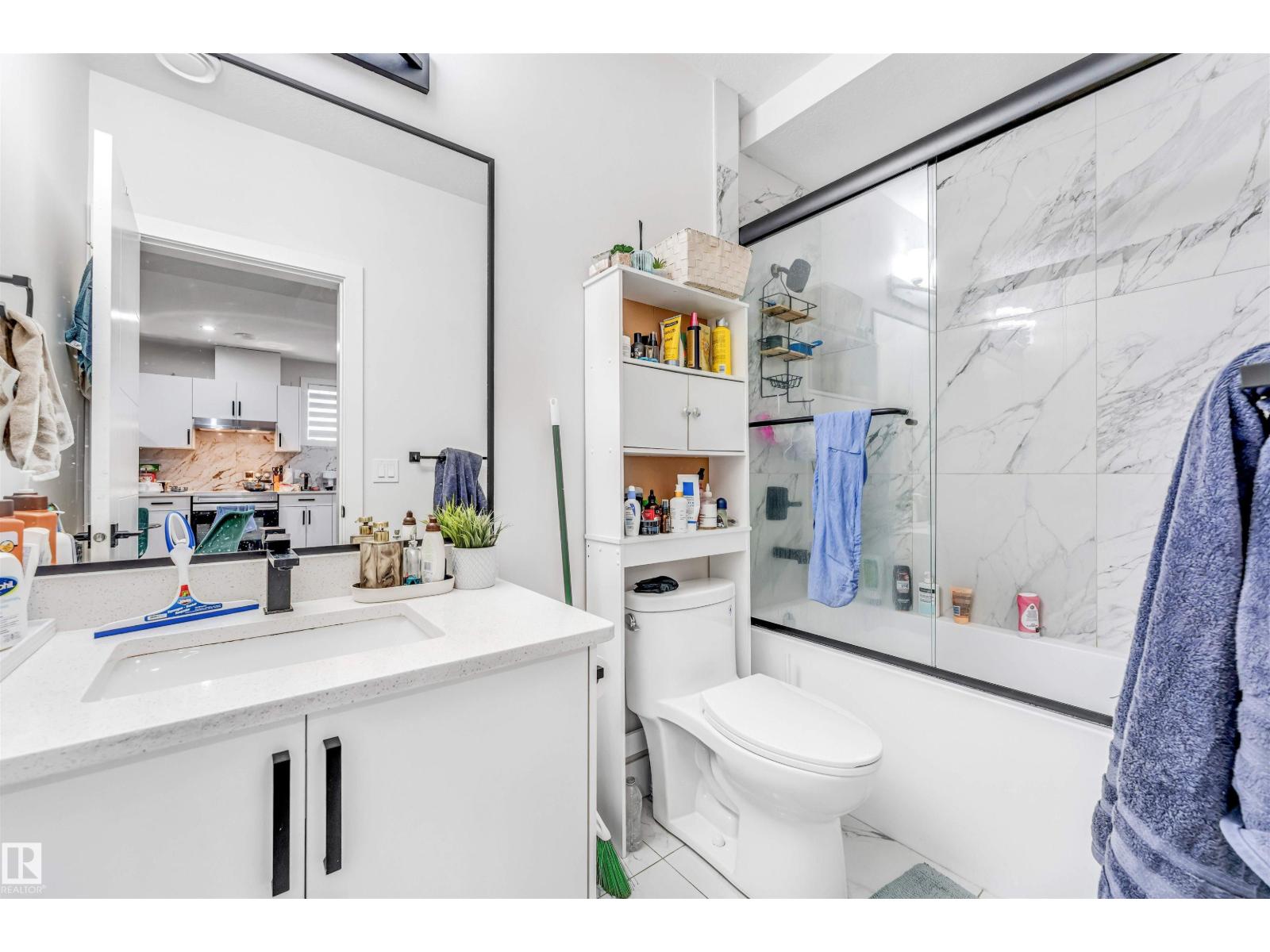 304 33 AV NW, Edmonton