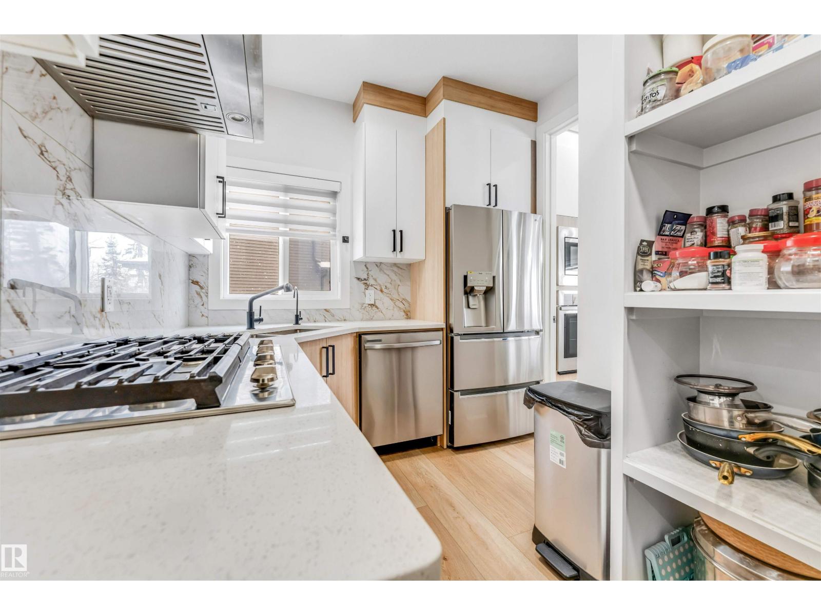 304 33 AV NW, Edmonton