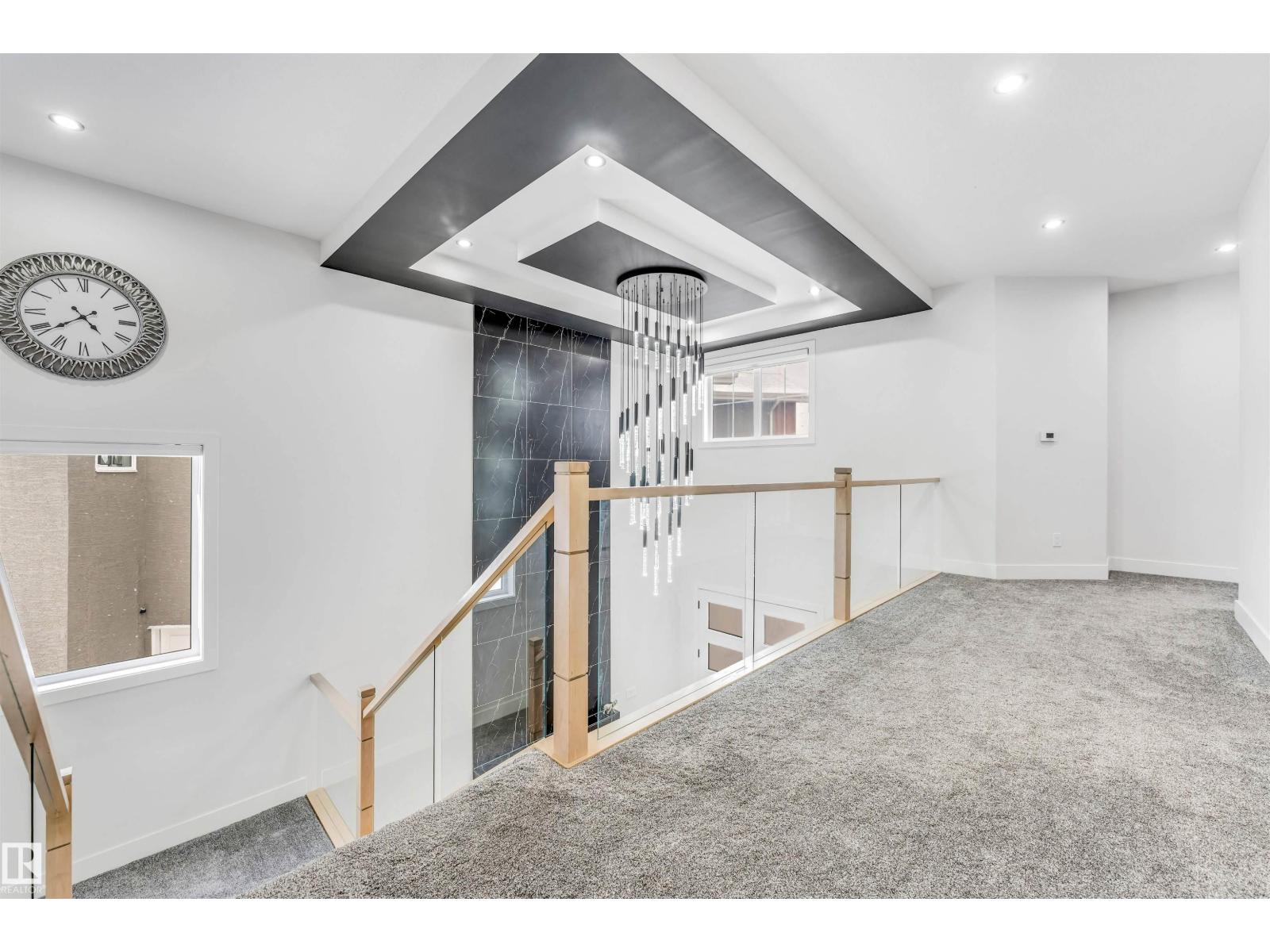 304 33 AV NW, Edmonton