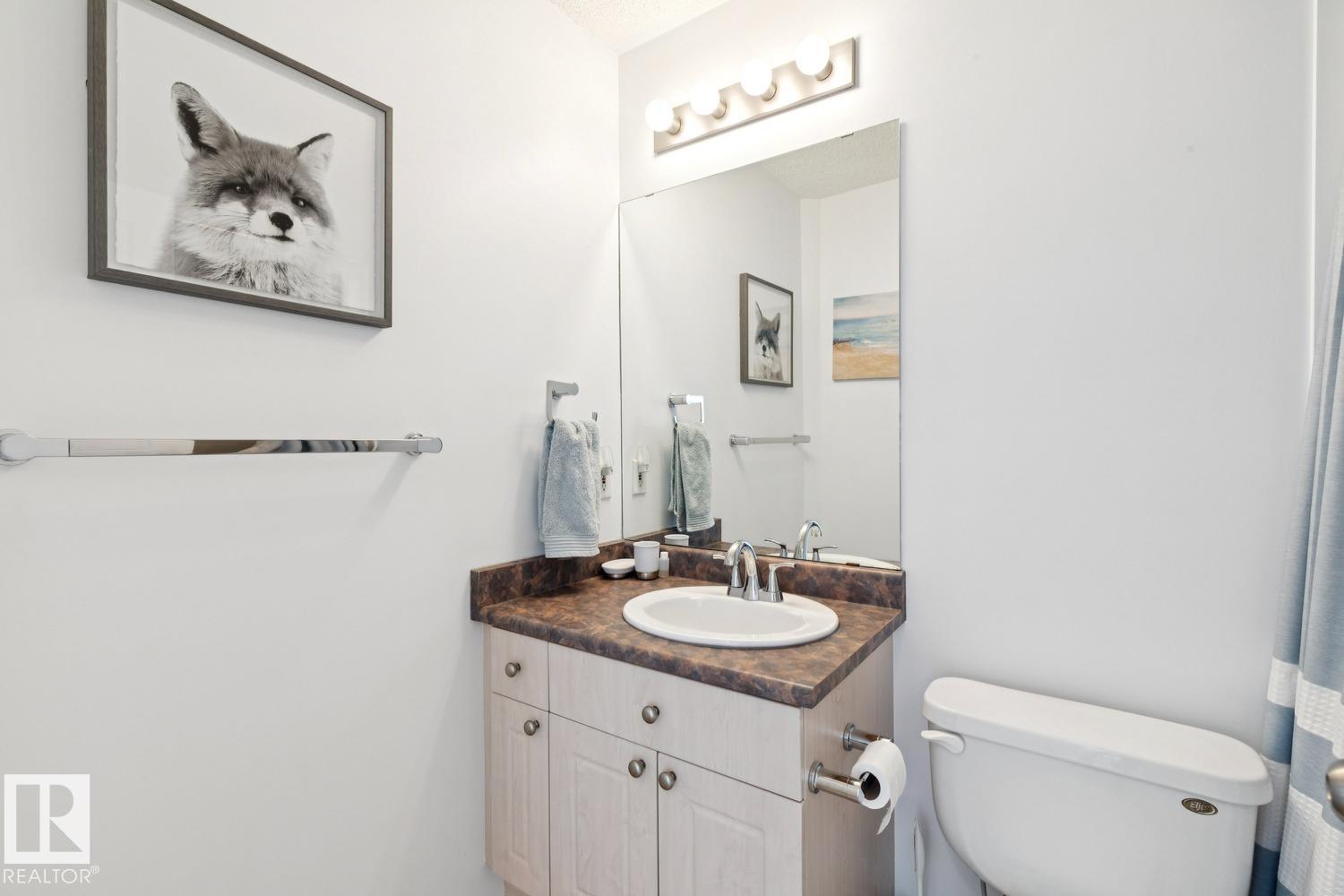 3219 30 AV NW, Edmonton