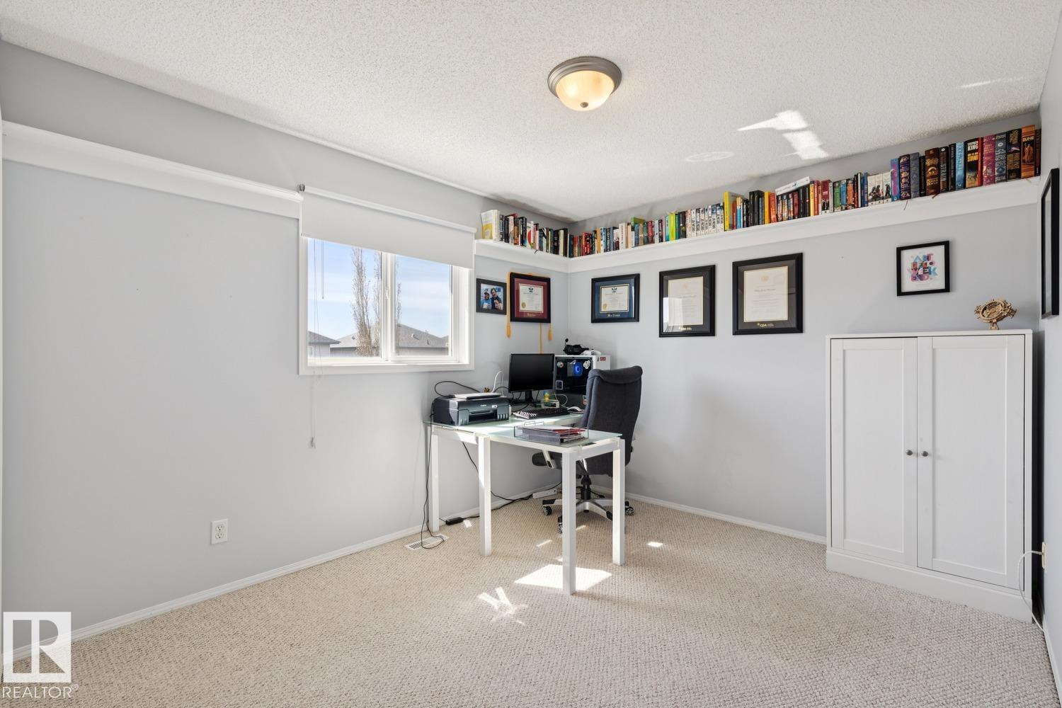 3219 30 AV NW, Edmonton