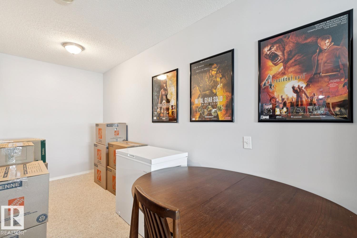 3219 30 AV NW, Edmonton