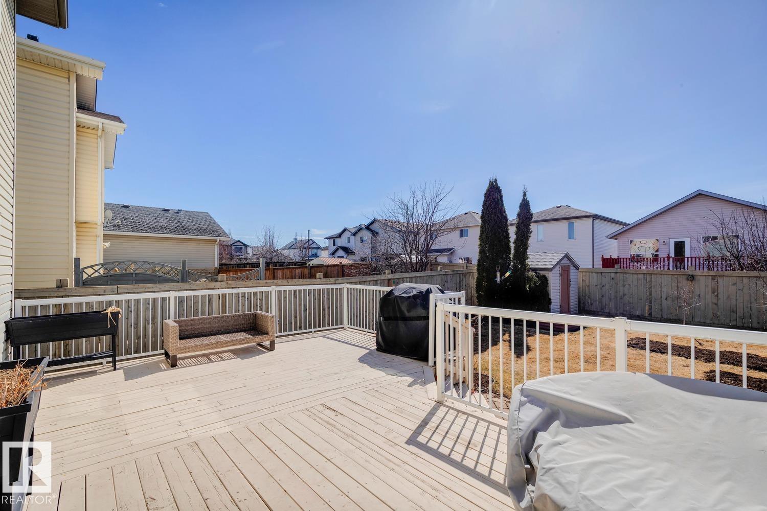 3219 30 AV NW, Edmonton