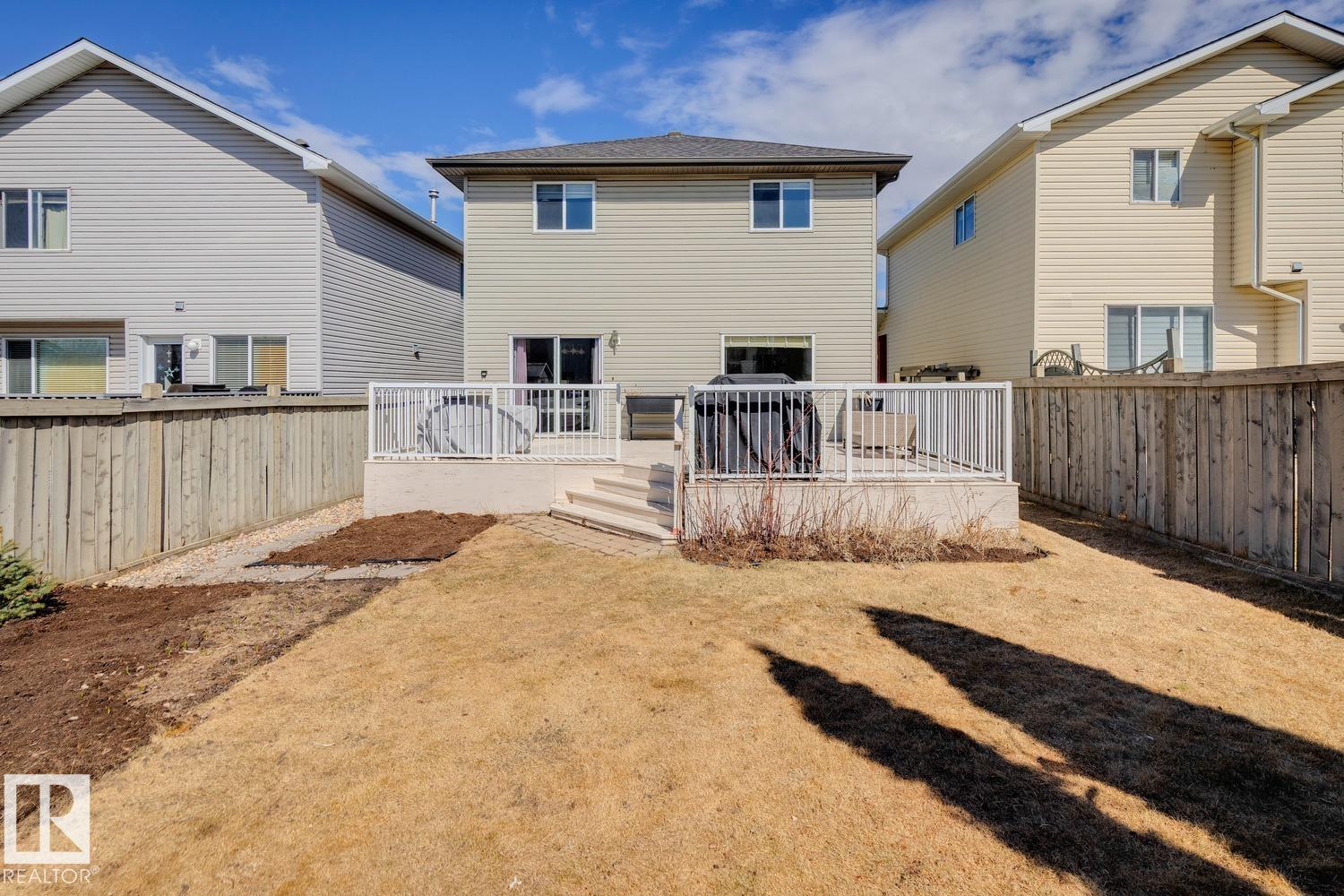 3219 30 AV NW, Edmonton