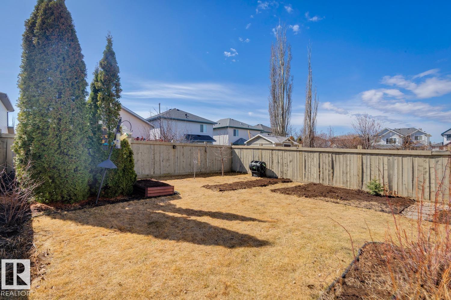 3219 30 AV NW, Edmonton