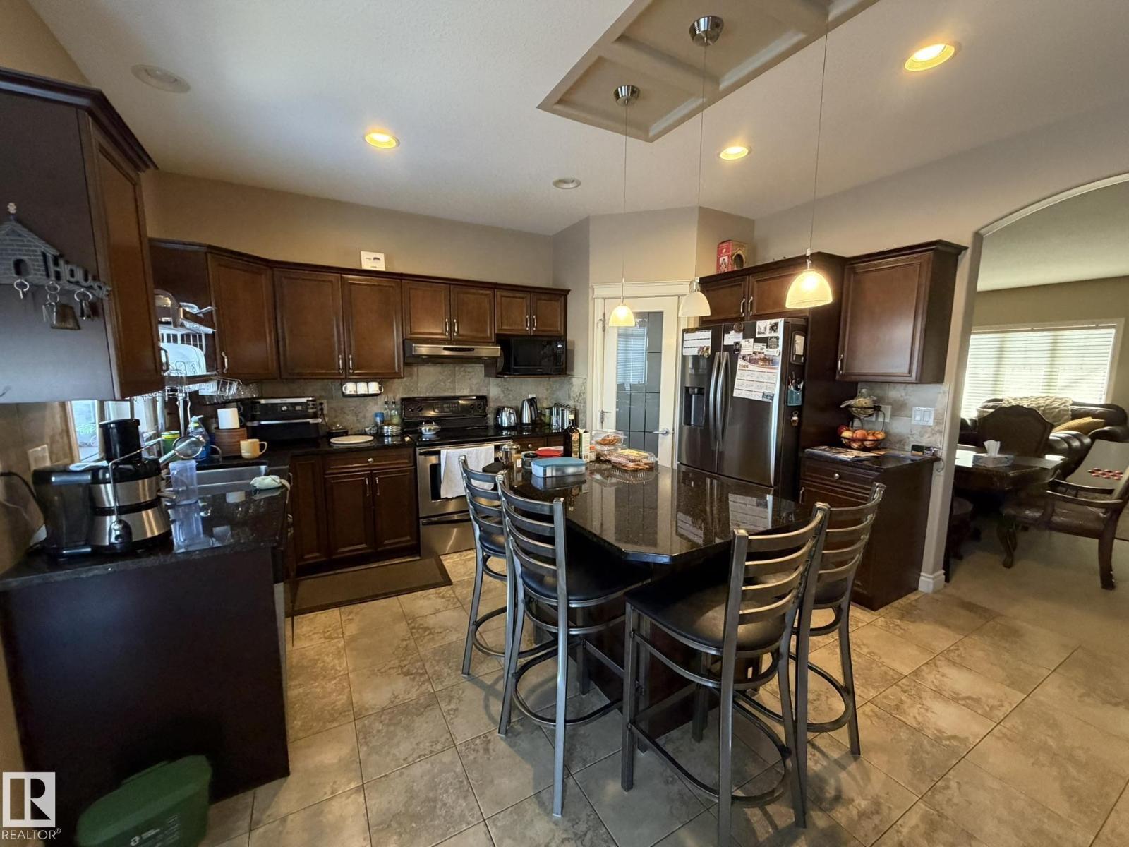 551 STEWART CR SW, Edmonton