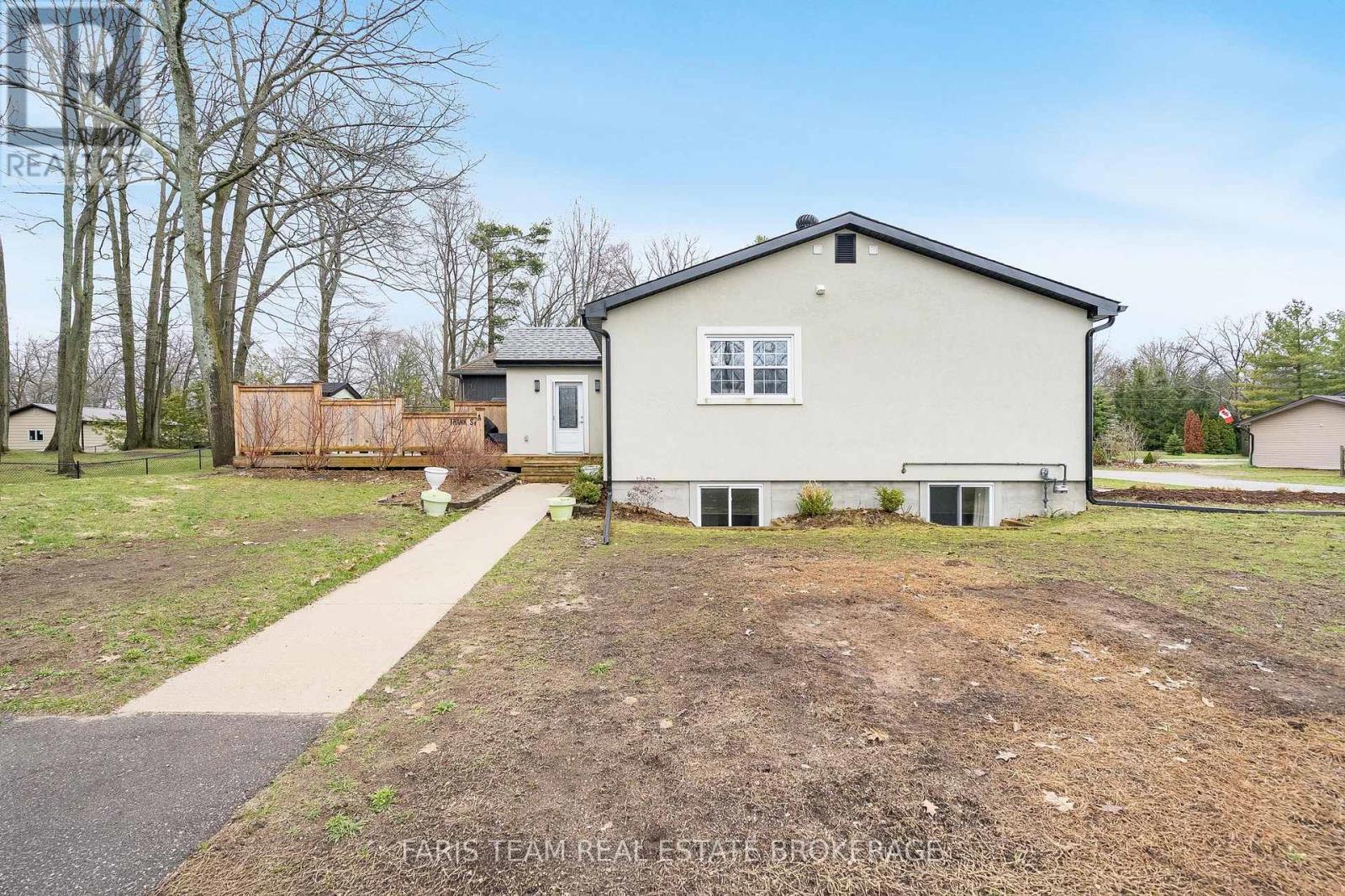33 FRANK STREET — photo 4