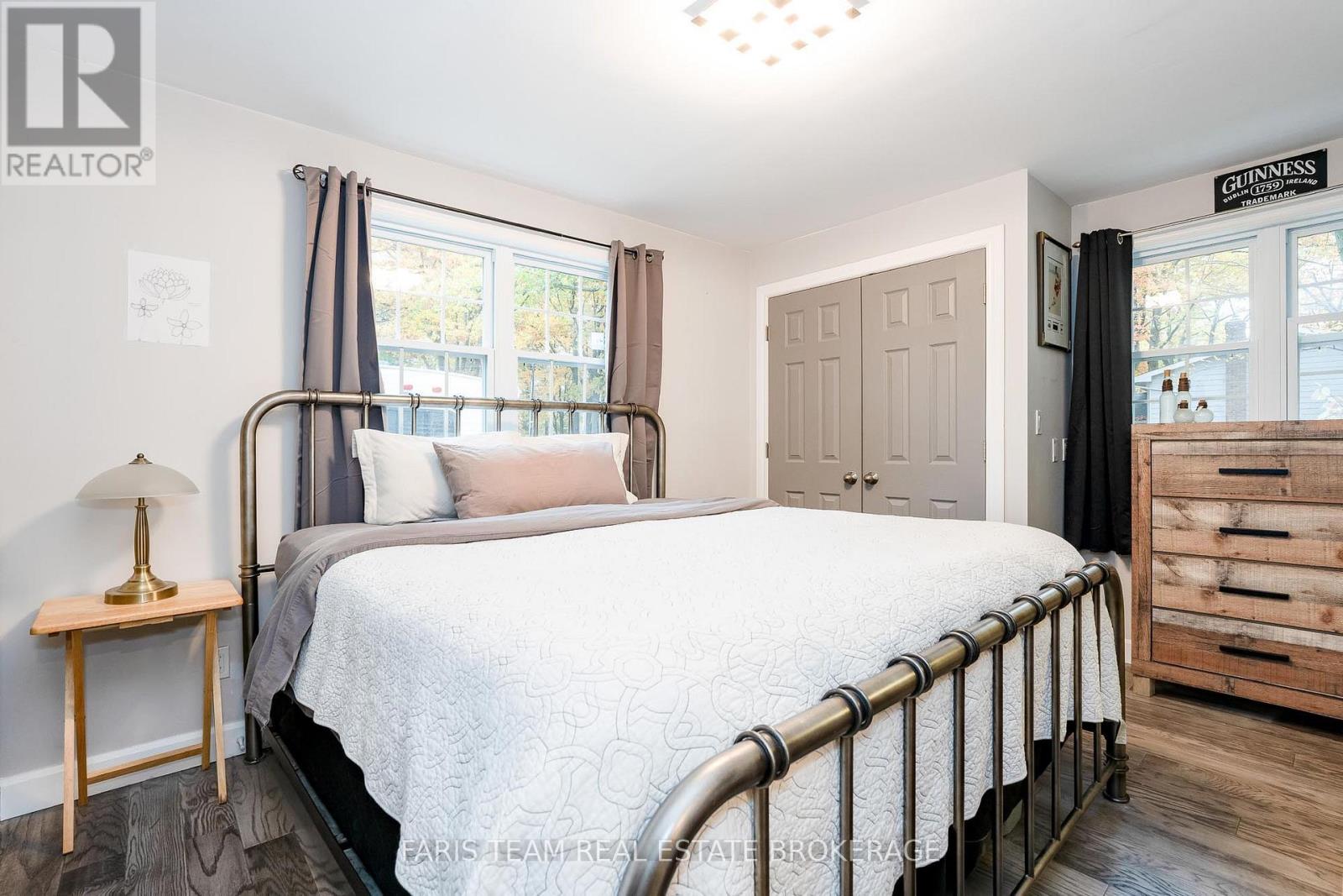 33 FRANK STREET — photo 10