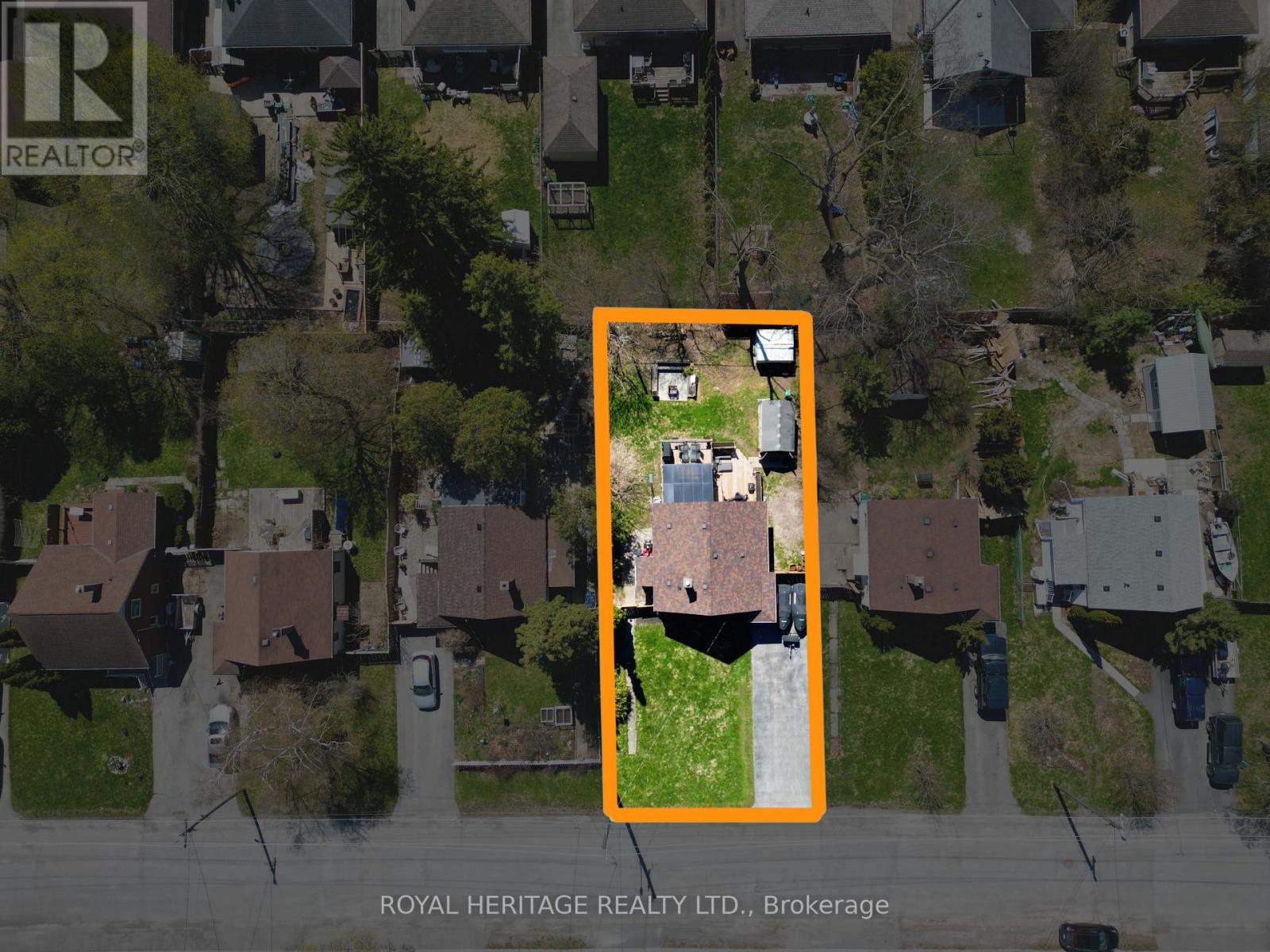 35 MIKEL AVENUE — photo 2