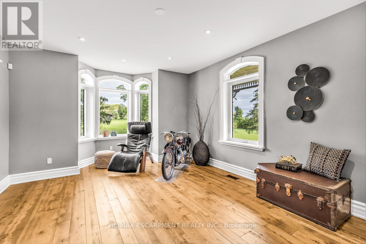 1399 SAFARI ROAD - 12
