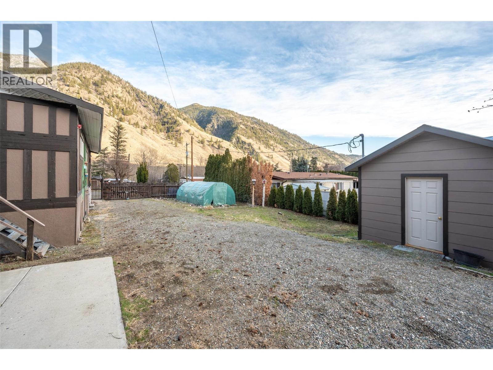  1436 MAIN Street, Keremeos
