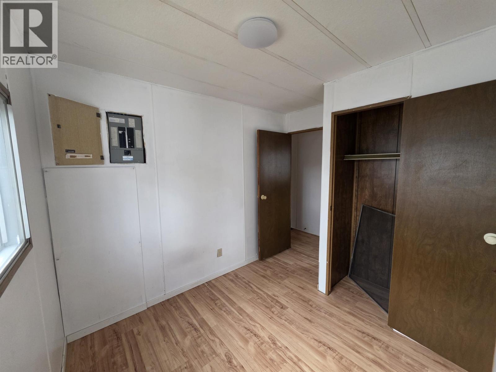 #21 654 NORTH FRASER DRIVE - 12