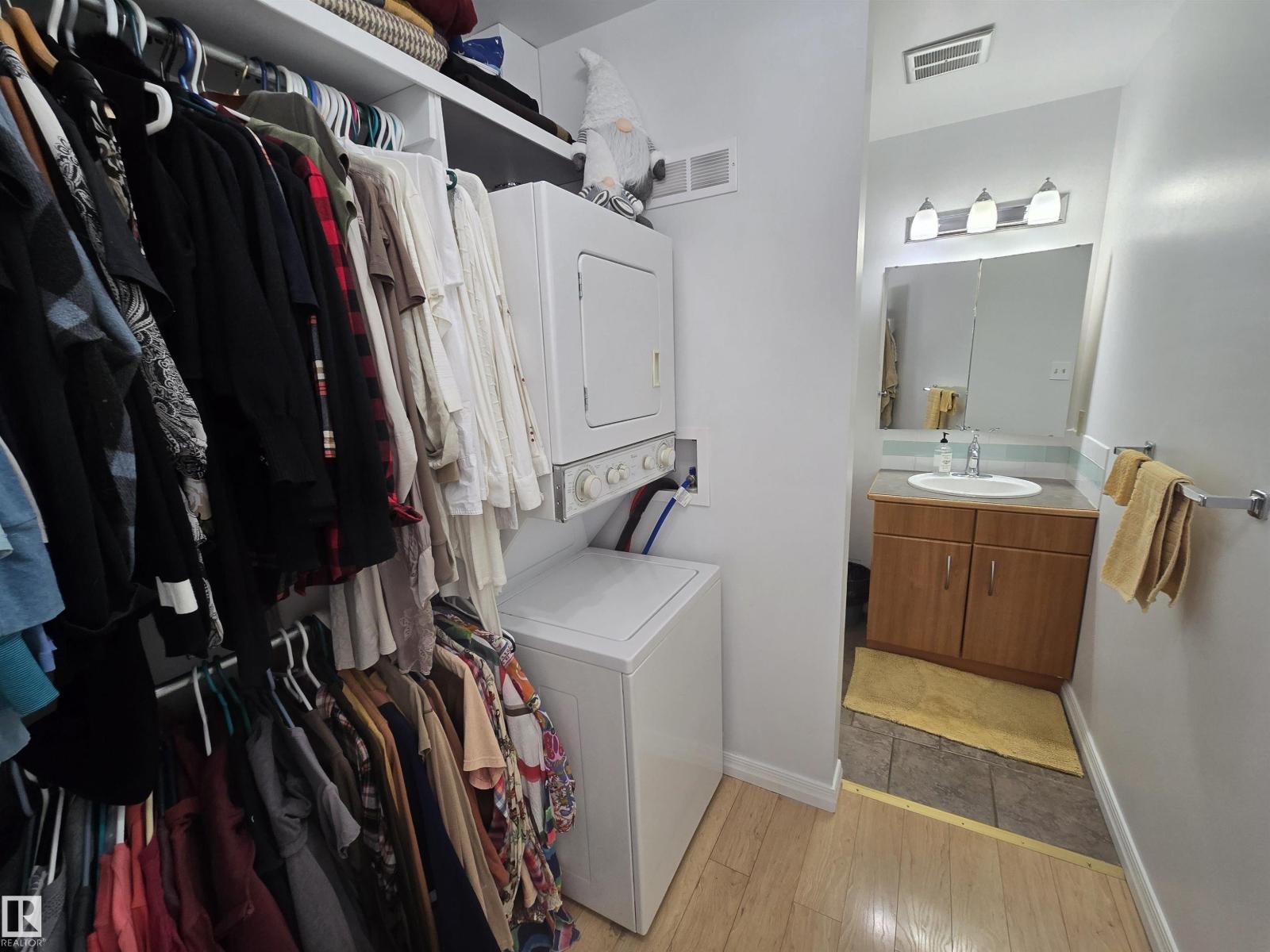 10282 87 ST NW - 27