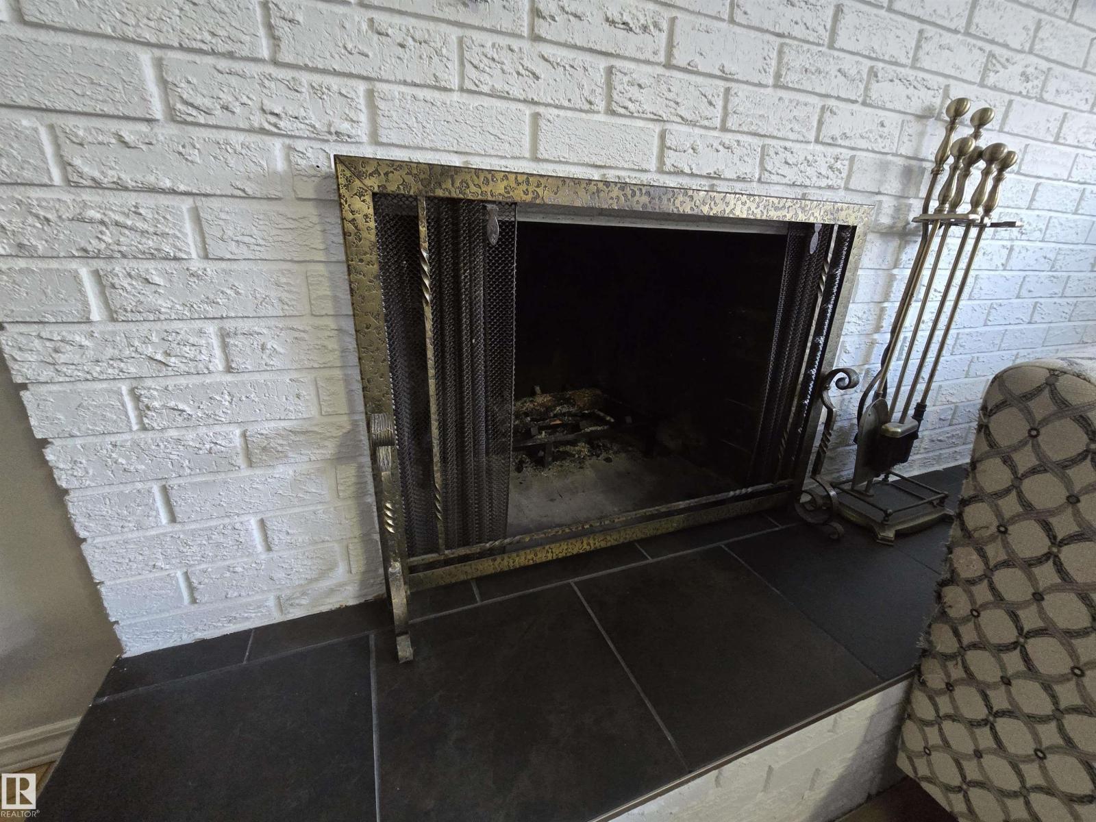 10282 87 ST NW - 38