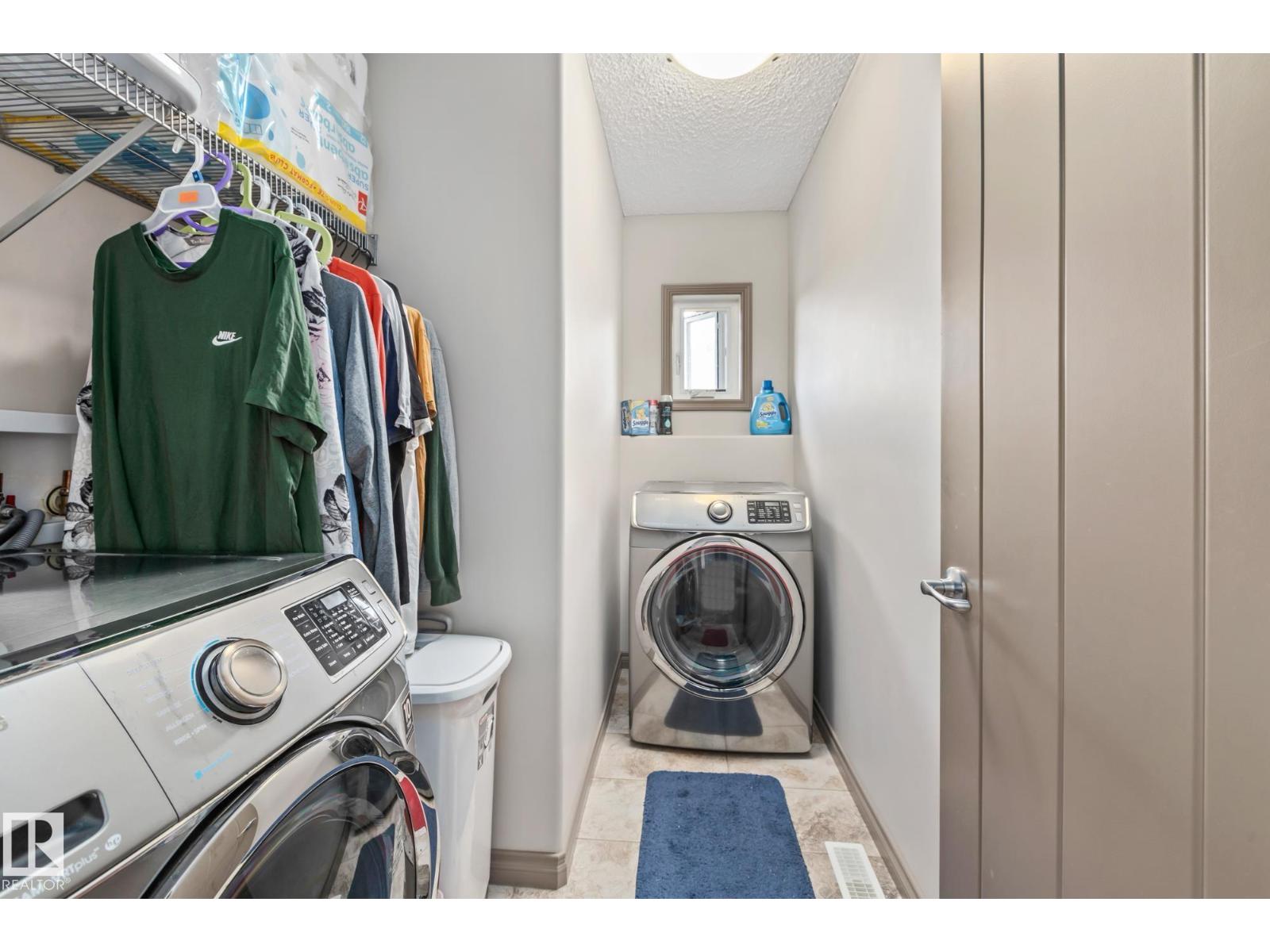 9520 206 ST NW - 31