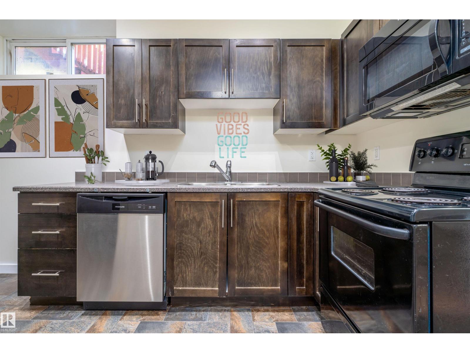 12246 103 ST NW NW, Edmonton