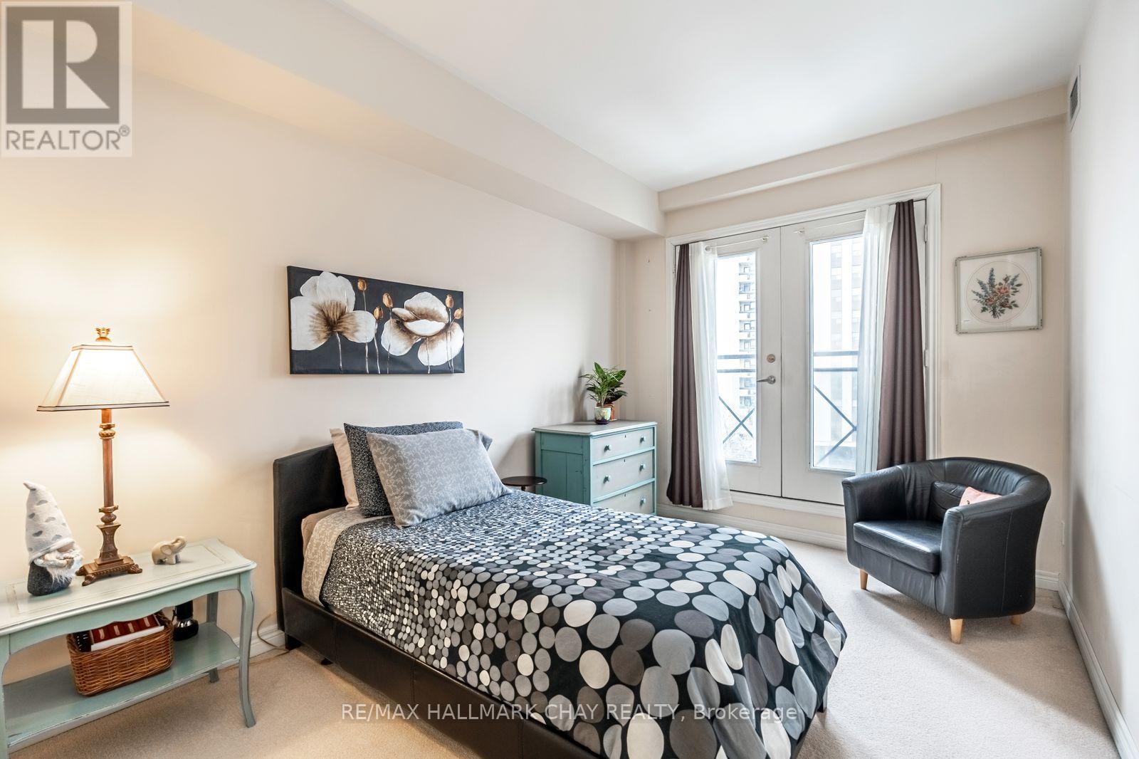 #319 1415 LAWRENCE AVENUE W - 7