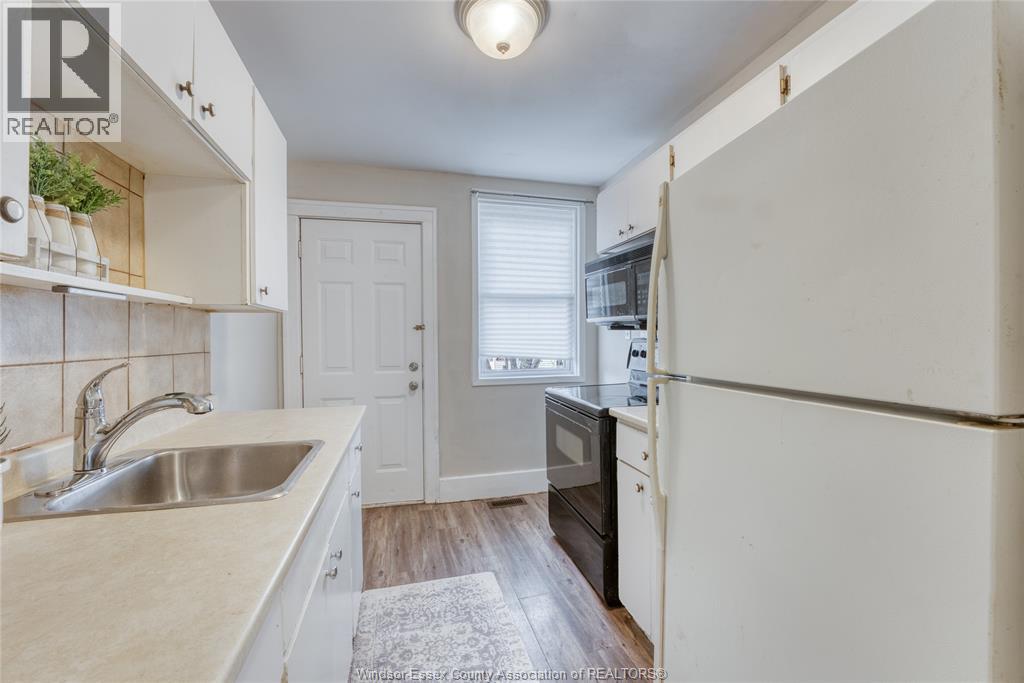 1422 WYANDOTTE STREET West - 15