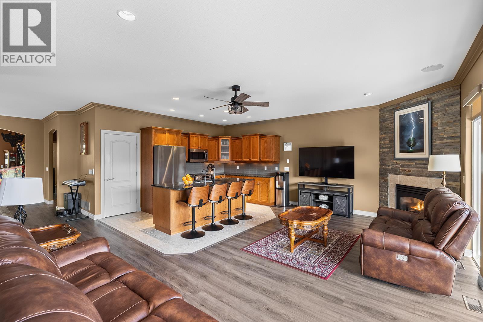 2302 Country Club Drive - 10