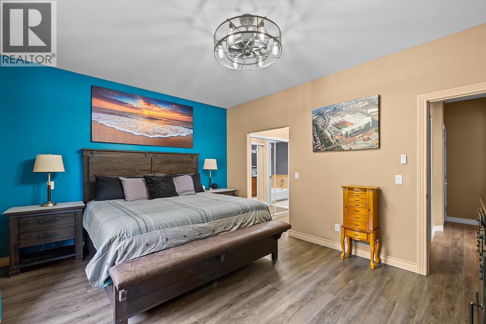 2302 Country Club Drive - 16