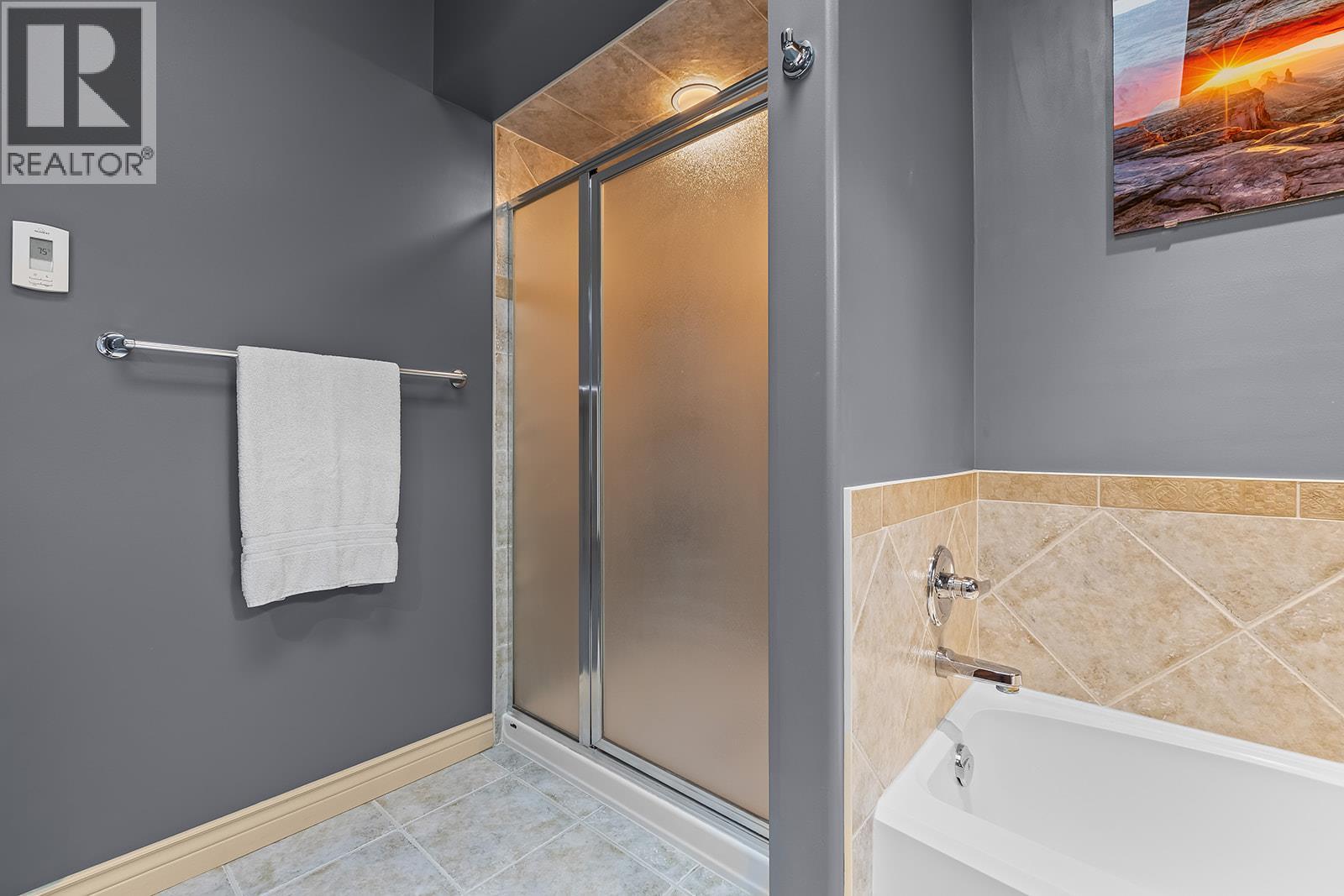 2302 Country Club Drive - 21