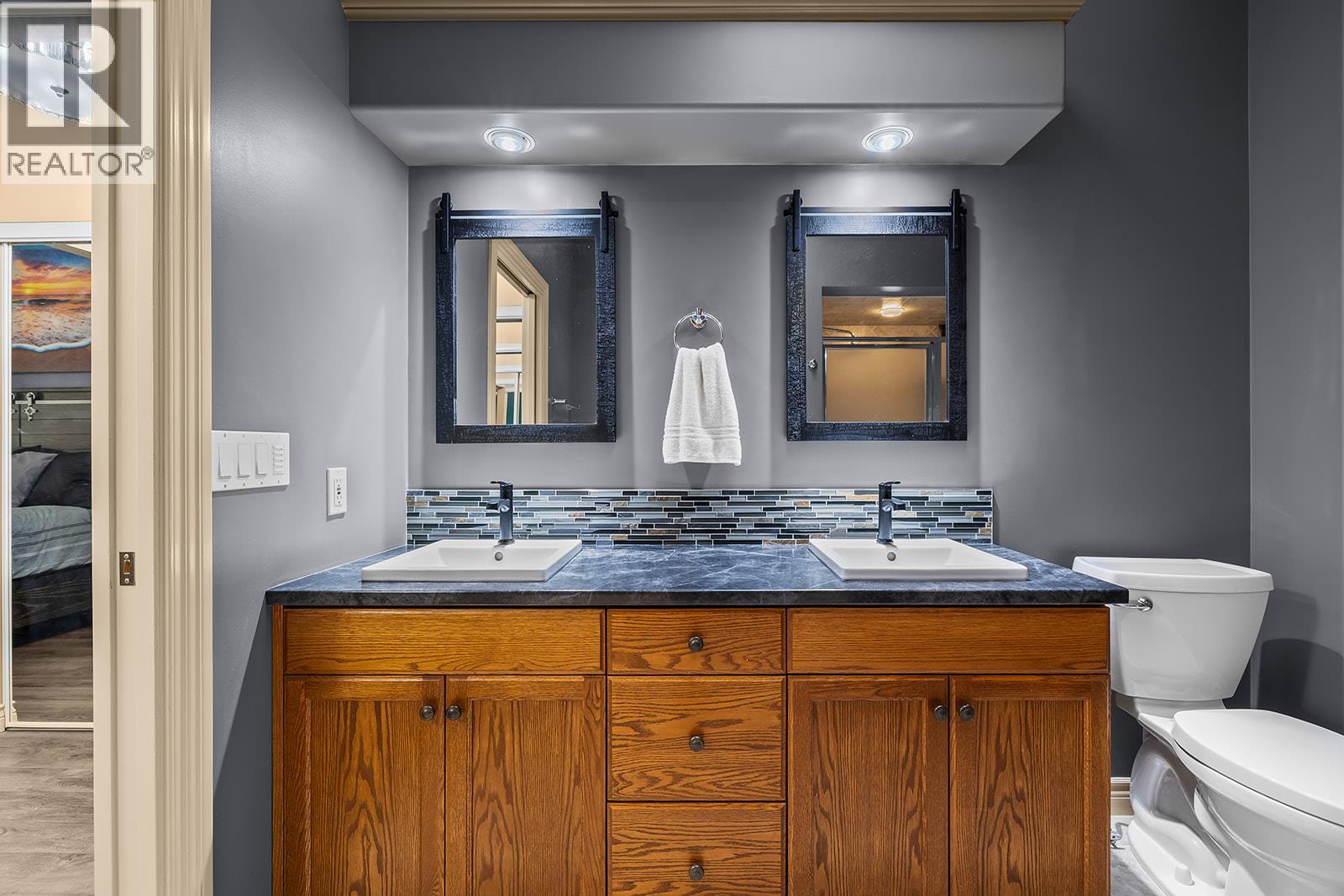 2302 Country Club Drive - 22