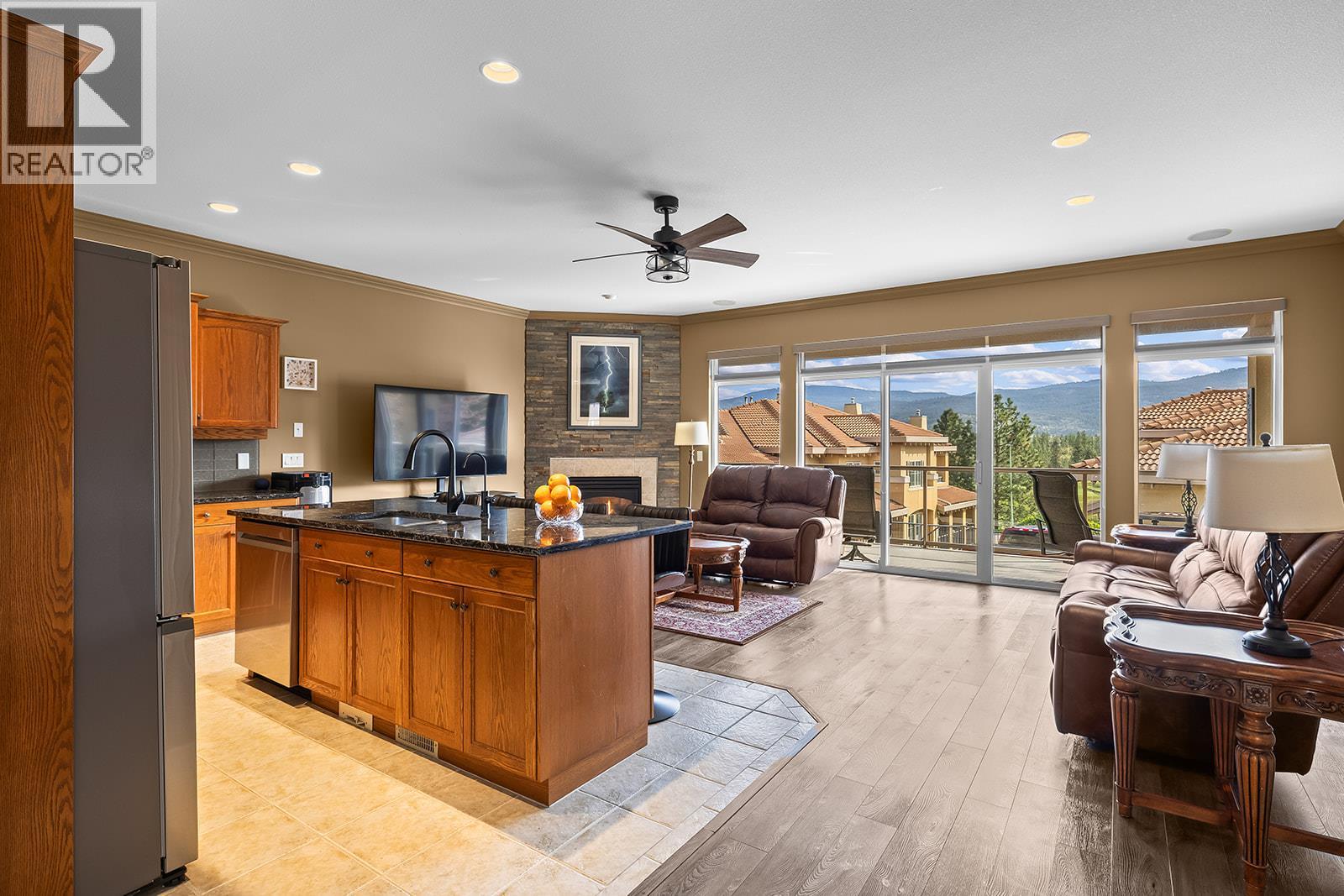 2302 Country Club Drive - 3