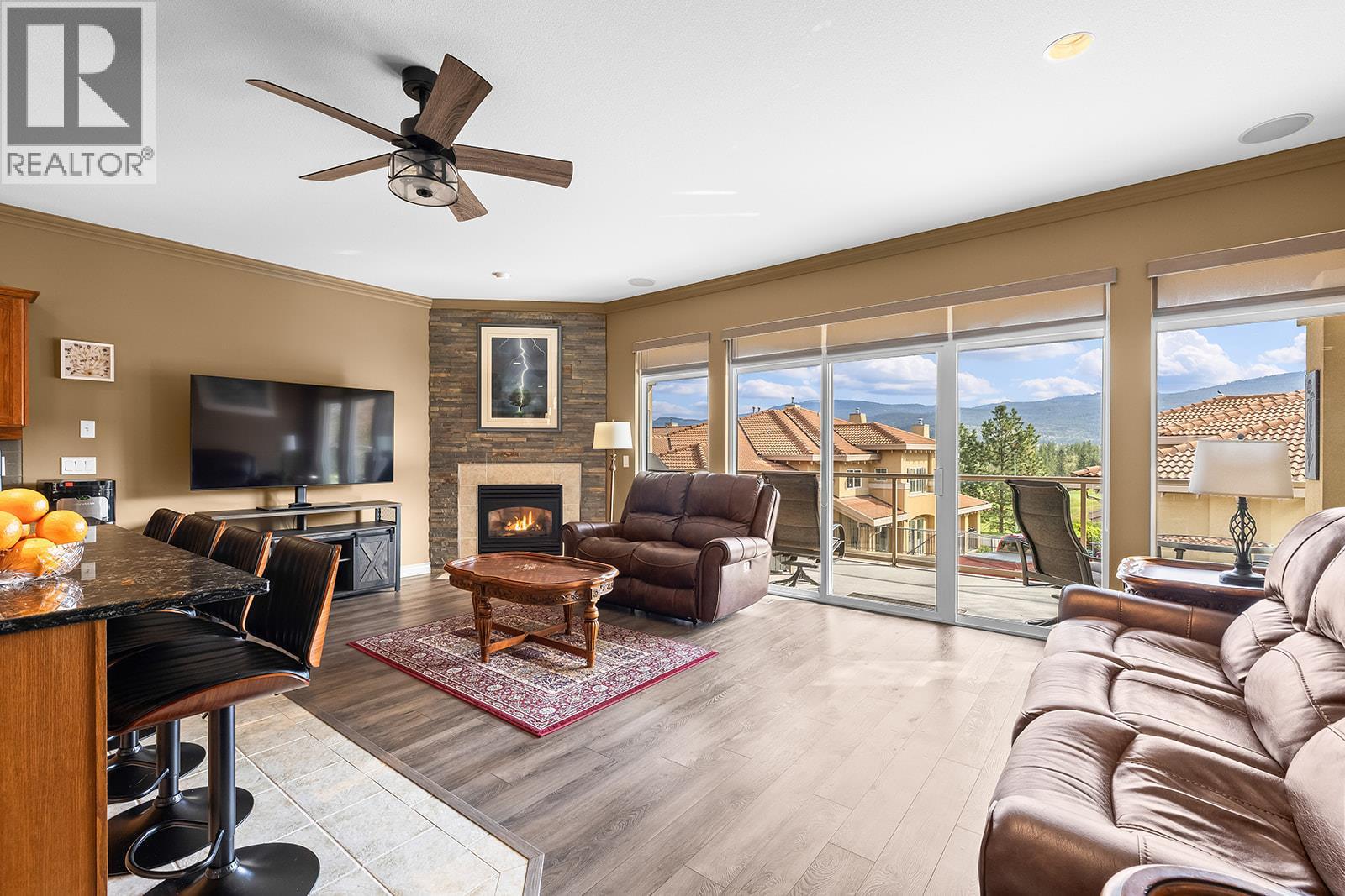 2302 Country Club Drive - 6