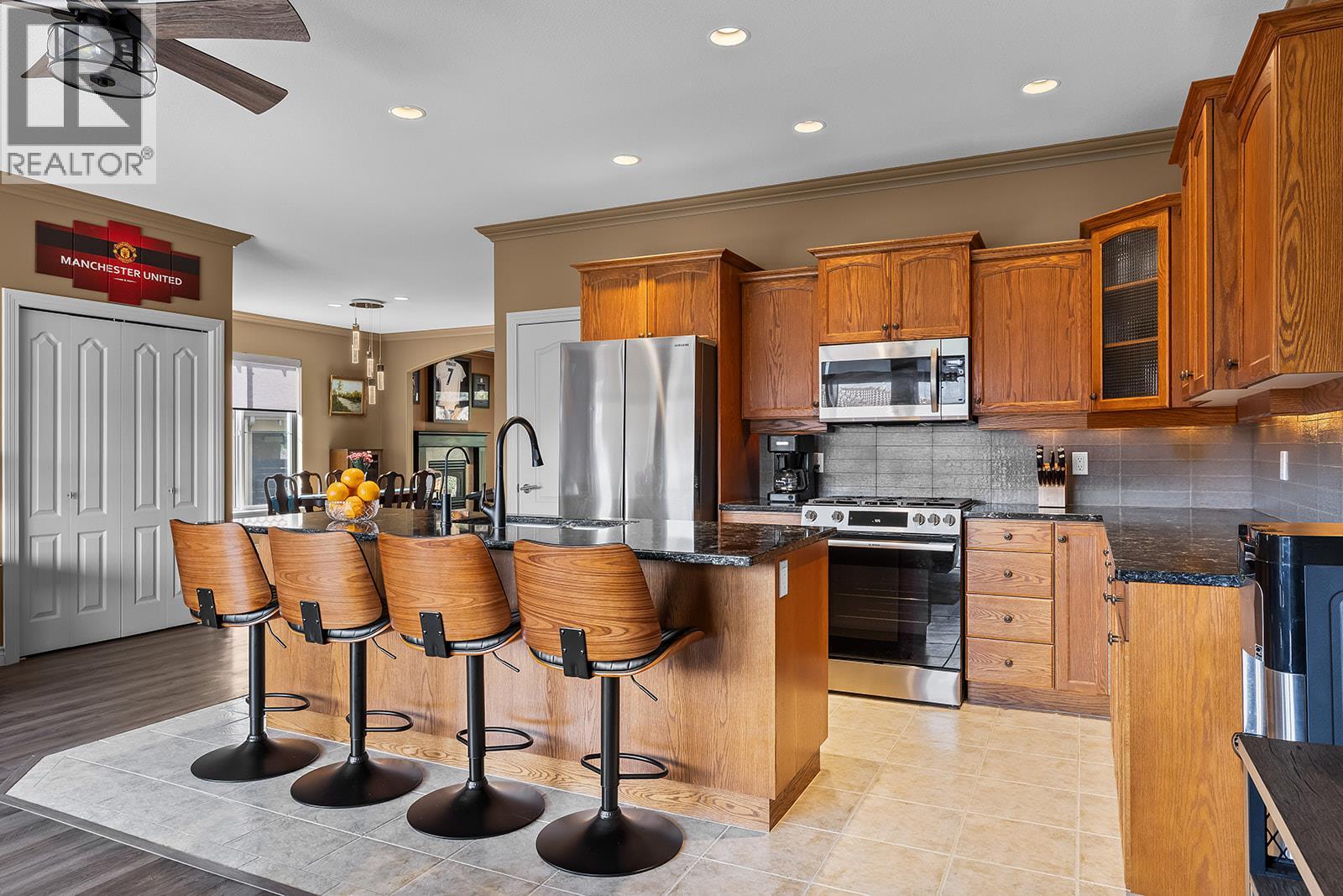 2302 Country Club Drive - 8