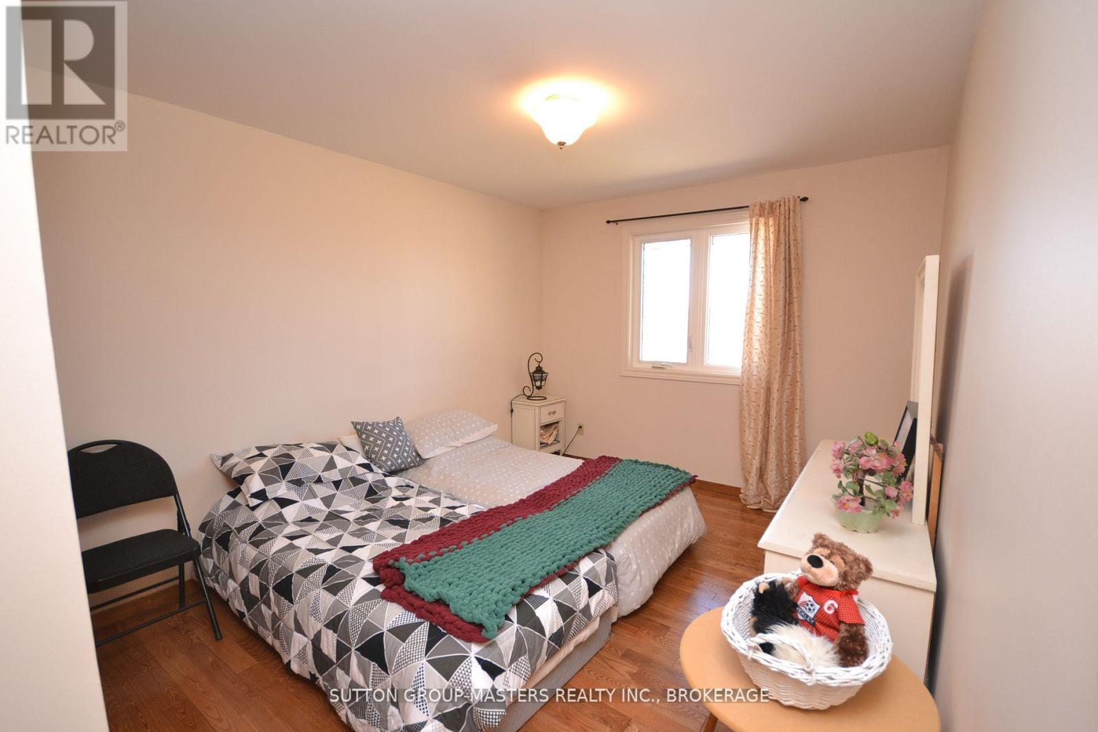 245 ARNOLD STREET - 16