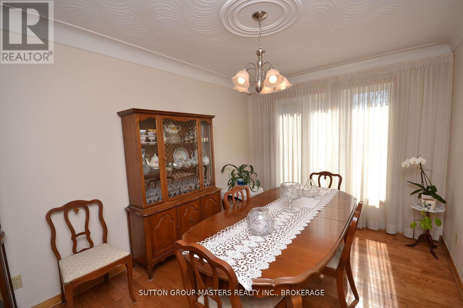 245 ARNOLD STREET - 6