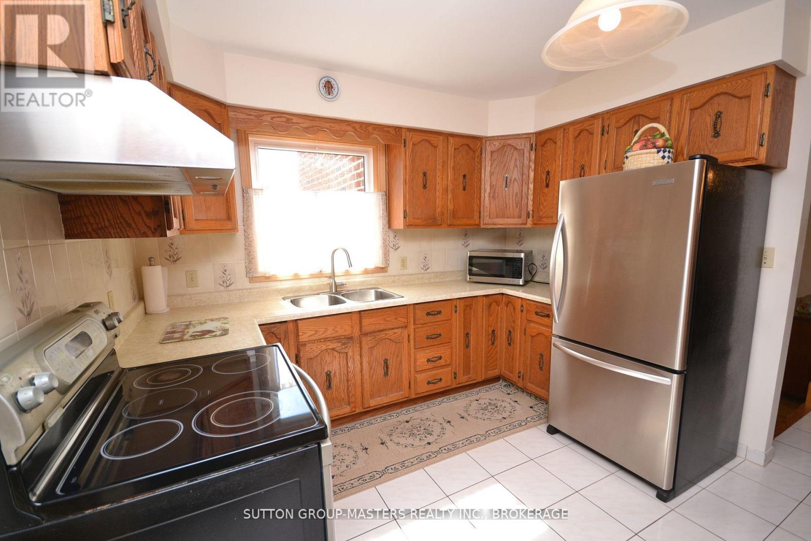 245 ARNOLD STREET - 8