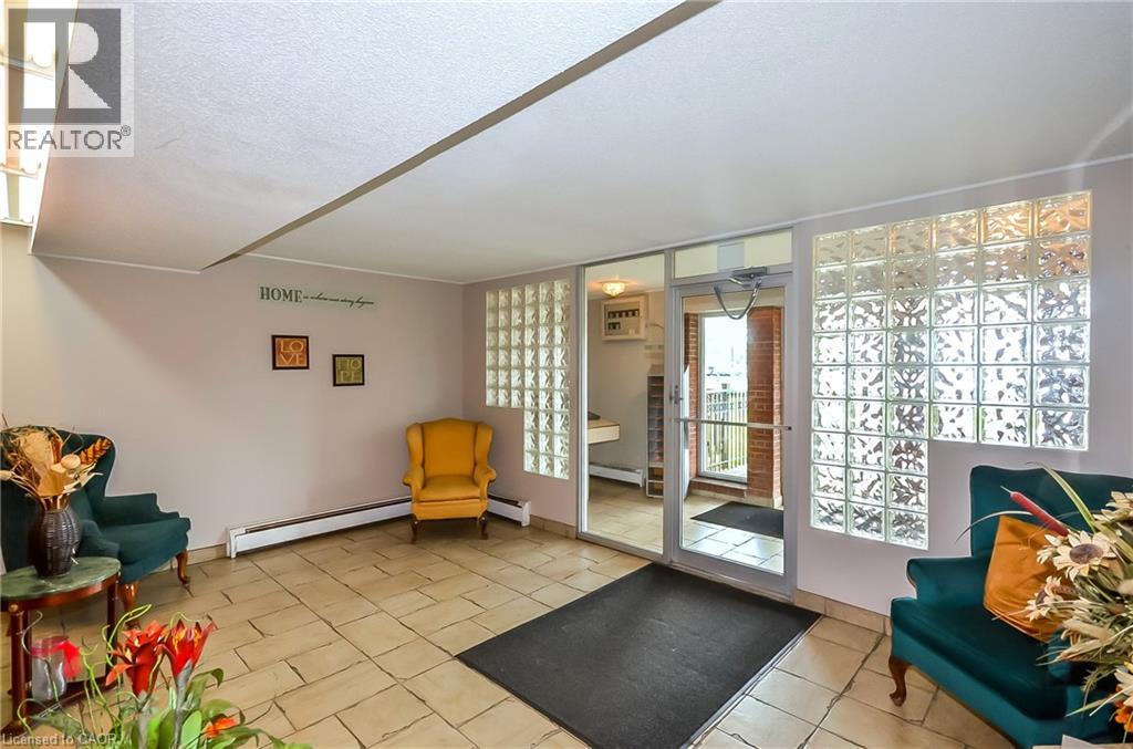851 QUEENSTON Road Unit# 208, Stoney Creek, Ontario, L8G1B4 — Photo 11
