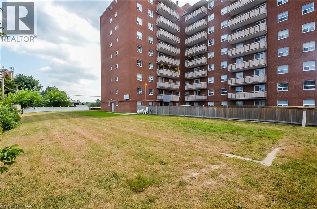 851 QUEENSTON Road Unit# 208, Stoney Creek, Ontario, L8G1B4 — Photo 9