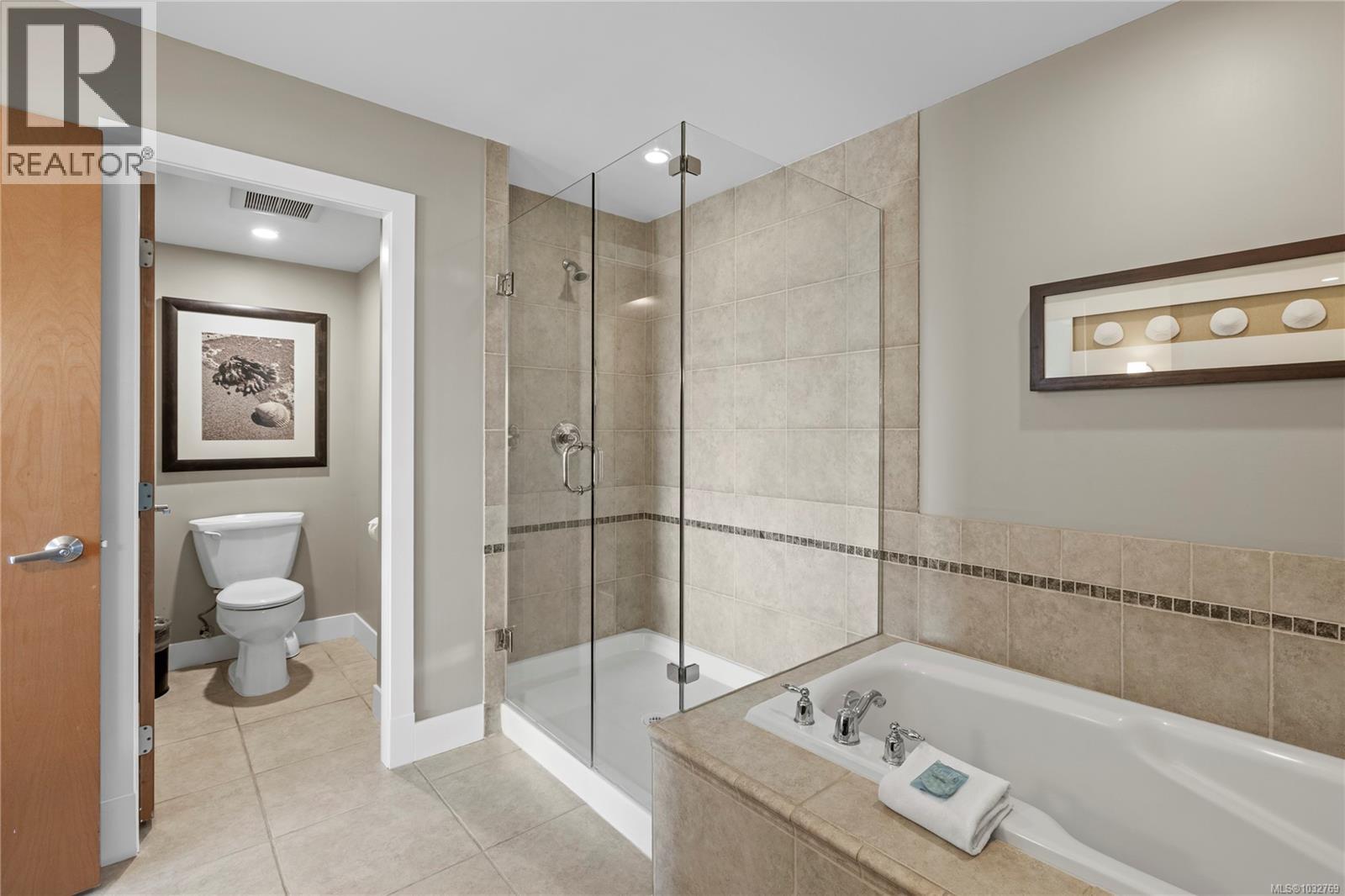 #329/330C 181 Beachside Dr - 23