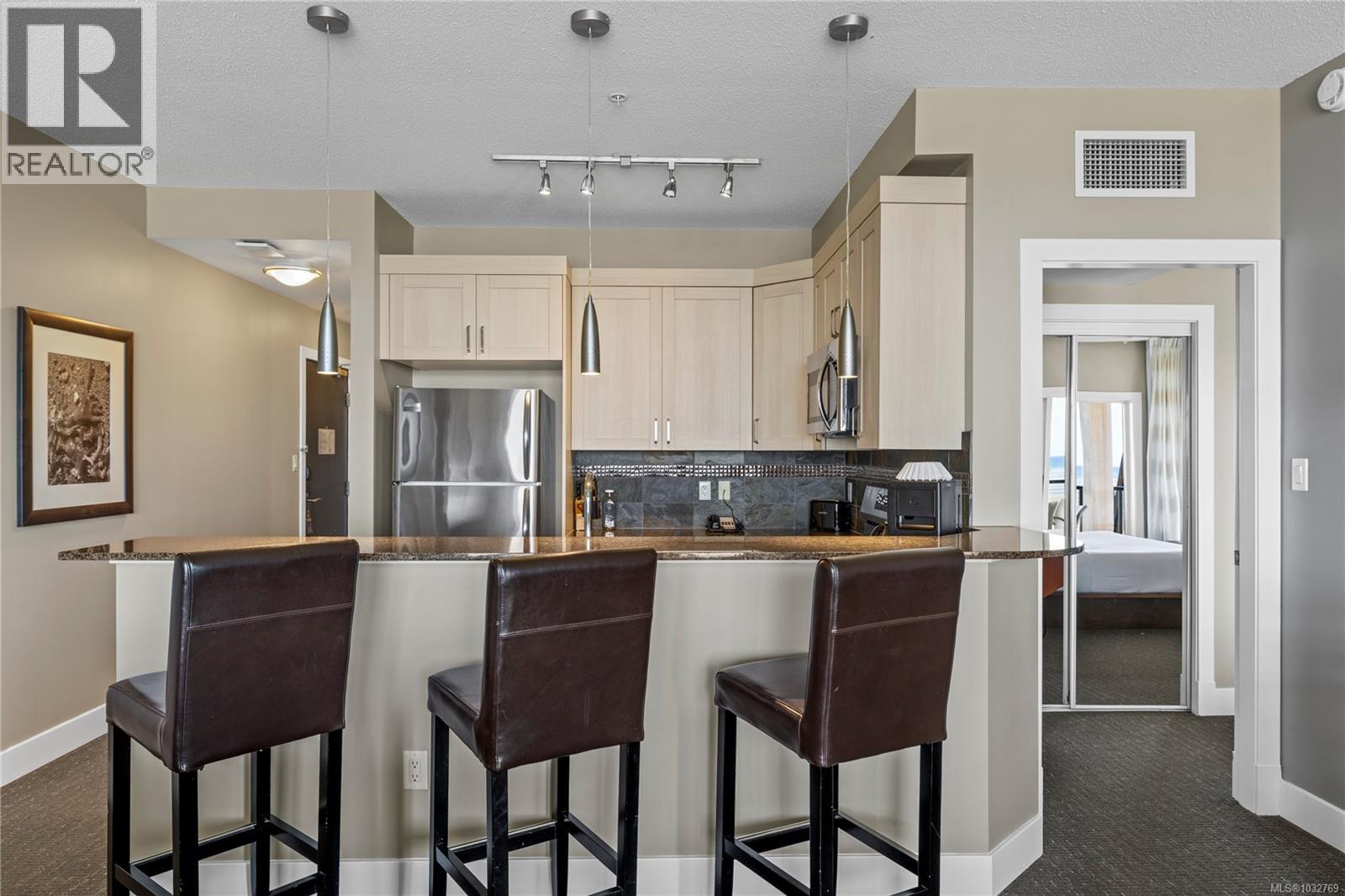 #329/330C 181 Beachside Dr - 6