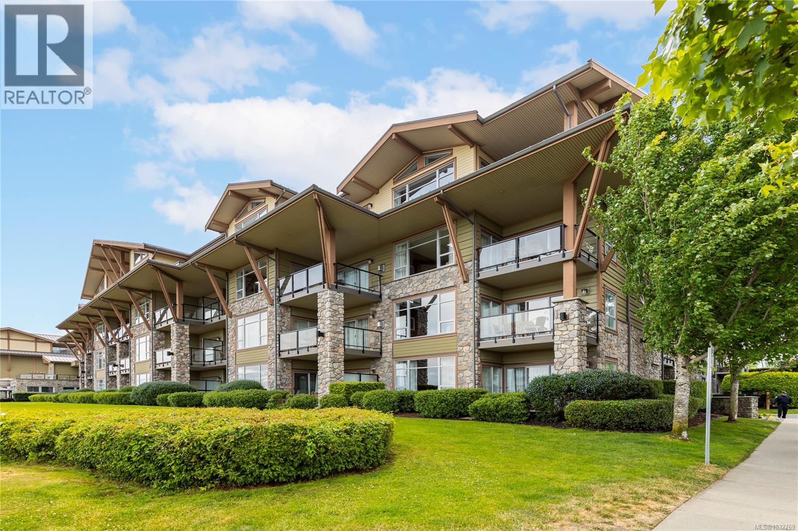 #329/330C 181 Beachside Dr - 57