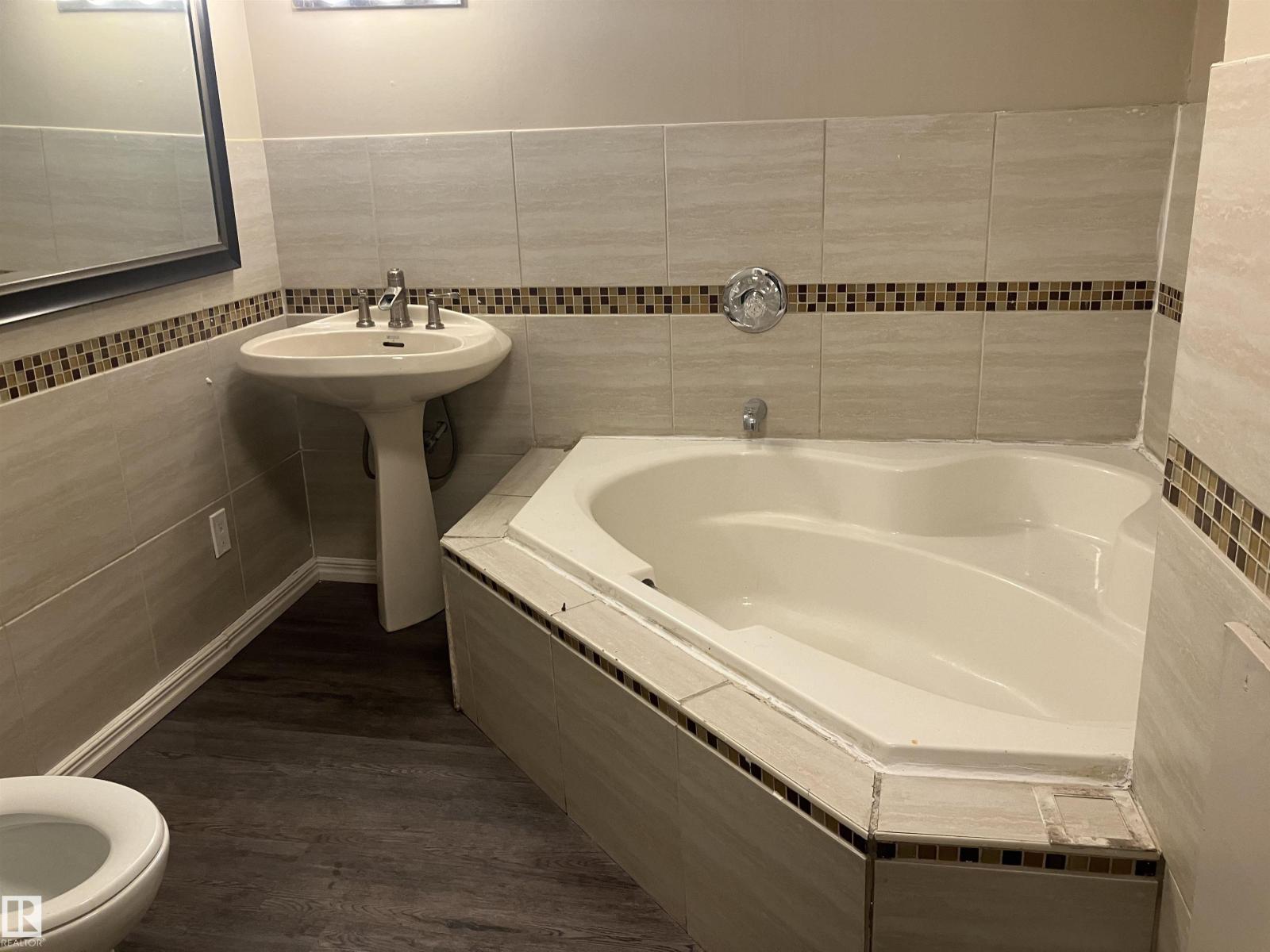 11724 88 Street NW, Edmonton