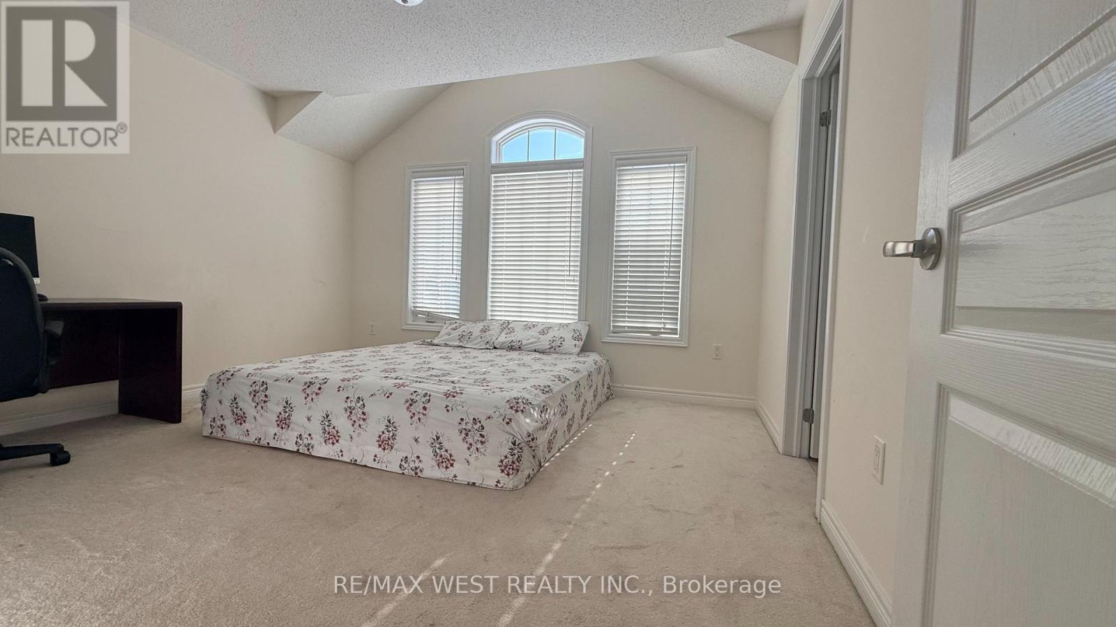 124 JOHNSON DRIVE — photo 19