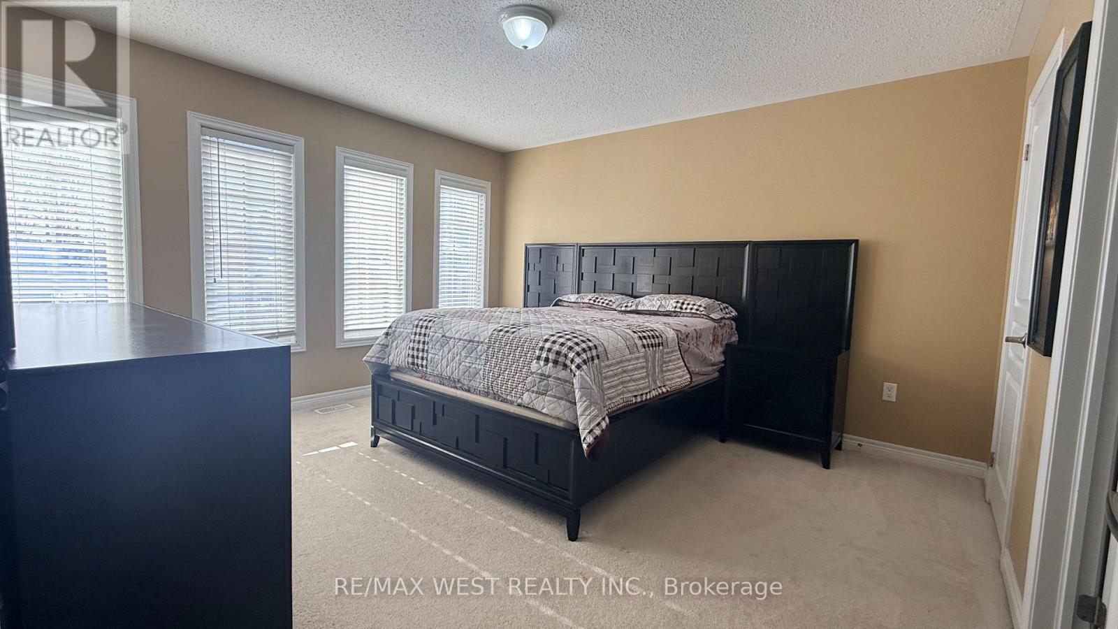 124 JOHNSON DRIVE — photo 22