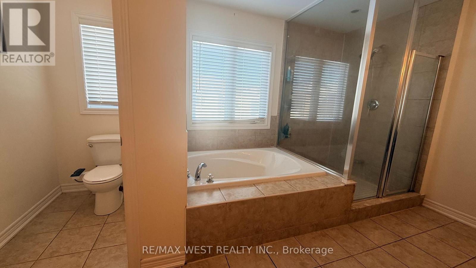124 JOHNSON DRIVE — photo 35