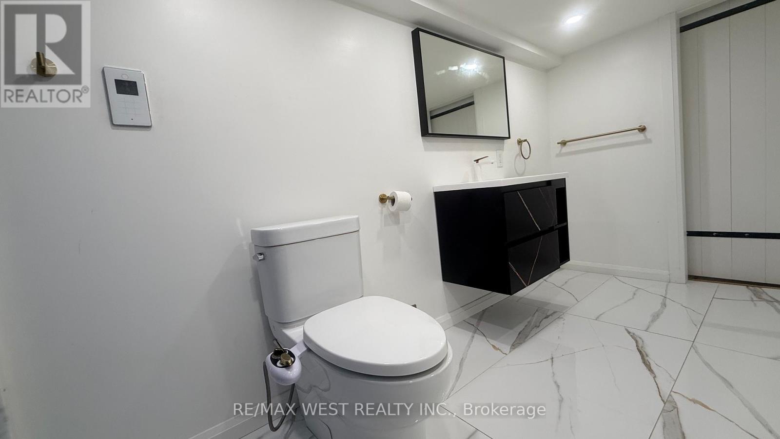 124 JOHNSON DRIVE — photo 45