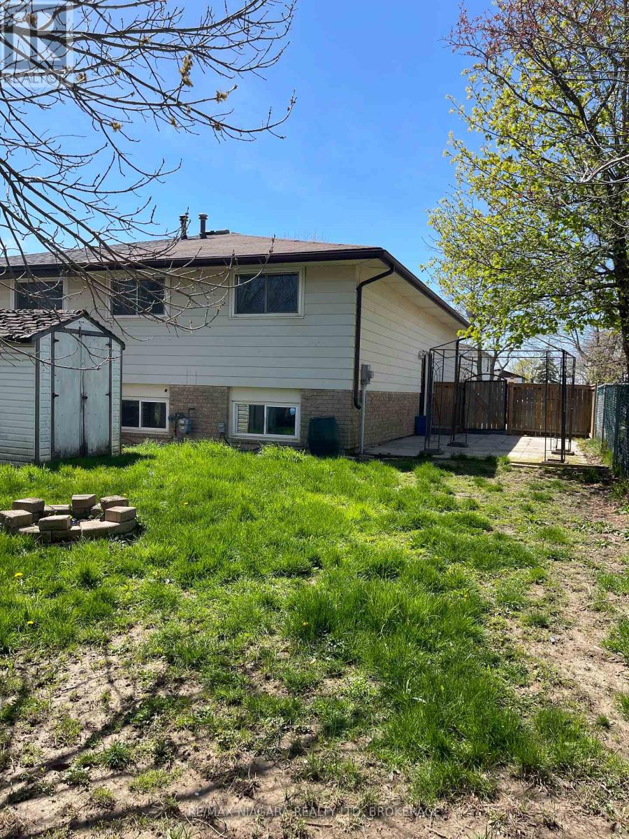2 BALDWIN CRESCENT, Thorold (Confederation Heights), Ontario, L2V4H5 — Photo 13