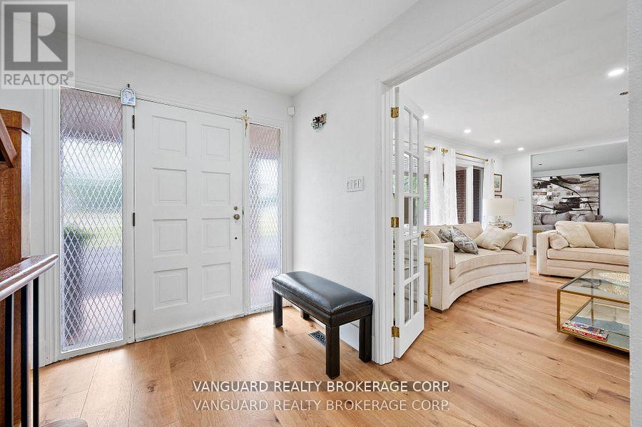 80 KLEINS CRESCENT — photo 11